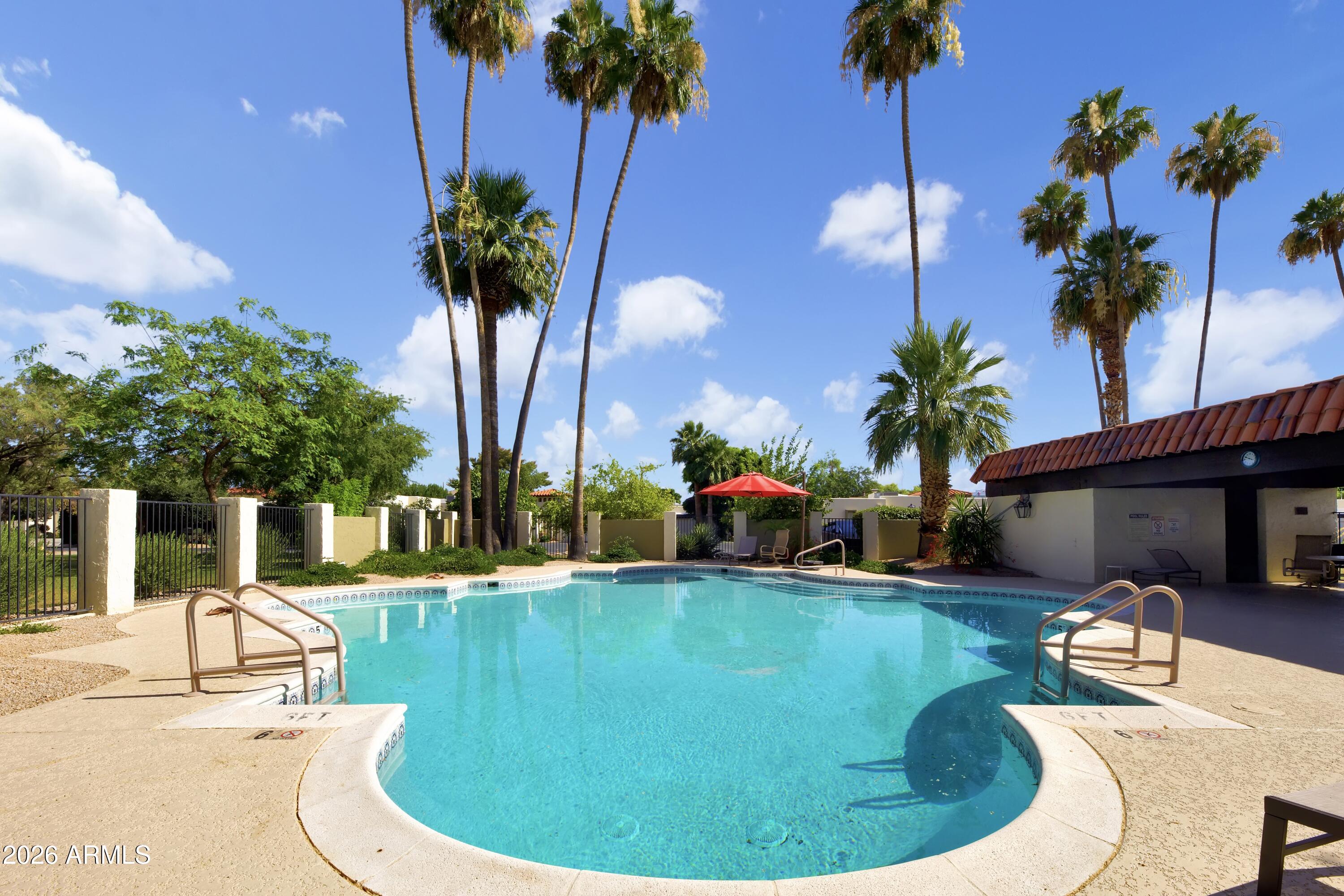 5332 N Questa Tierra Drive
