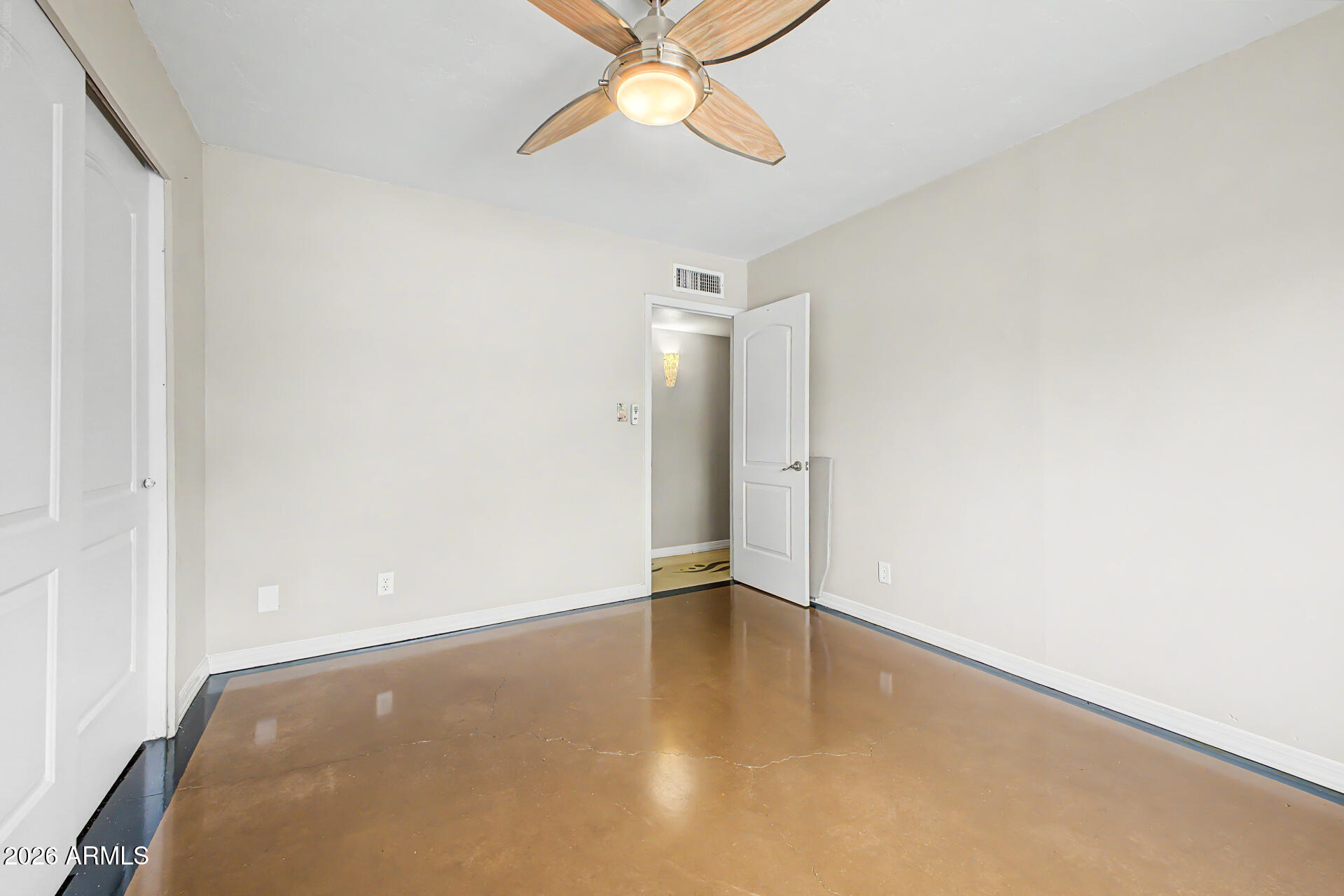2505 N 85TH Place