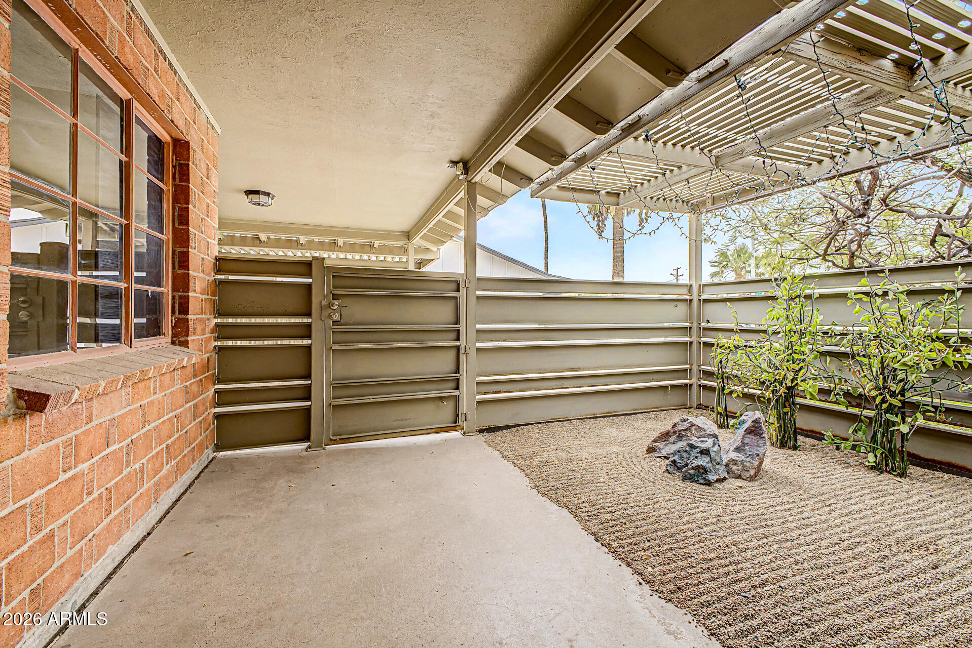 2505 N 85TH Place