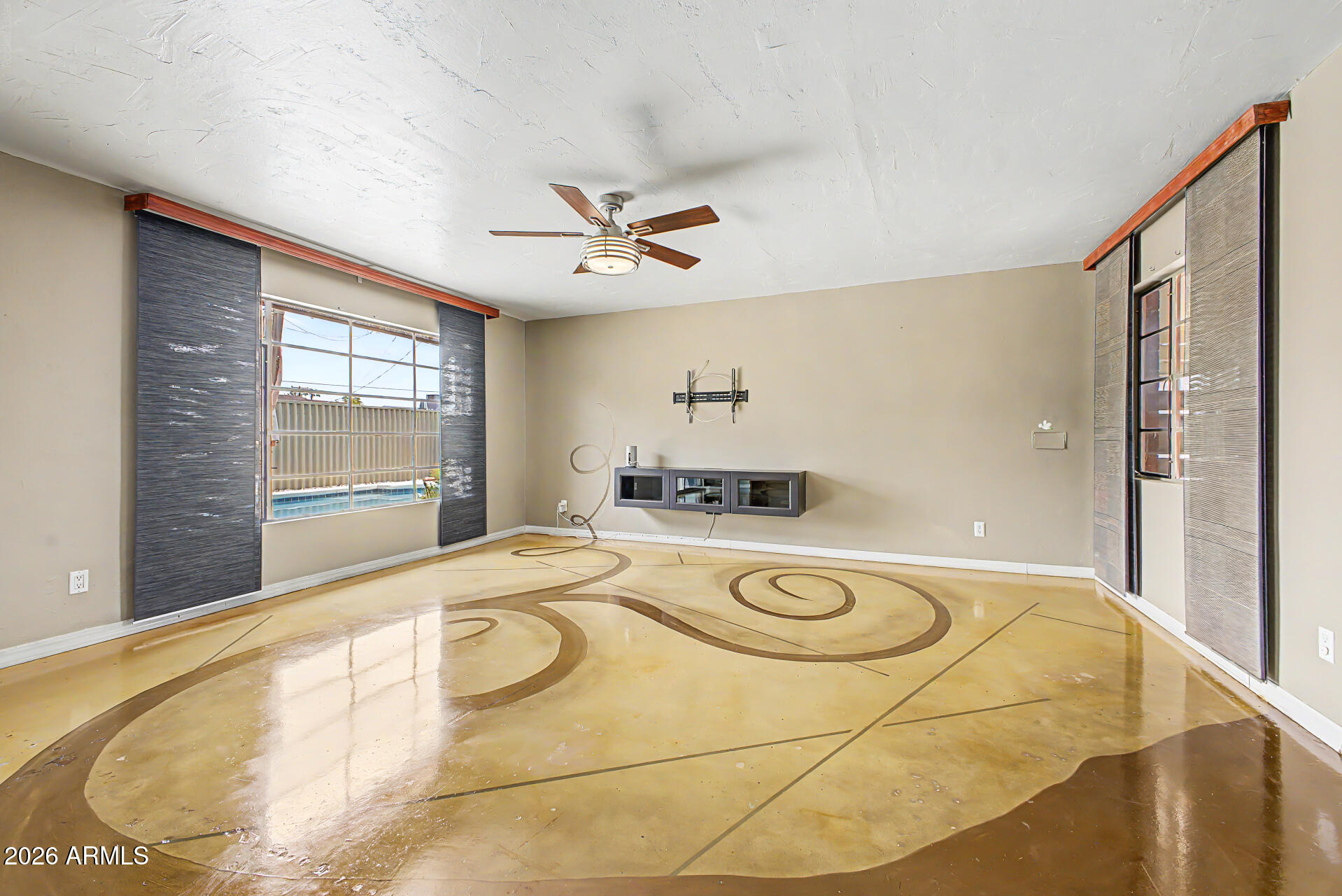 2505 N 85TH Place