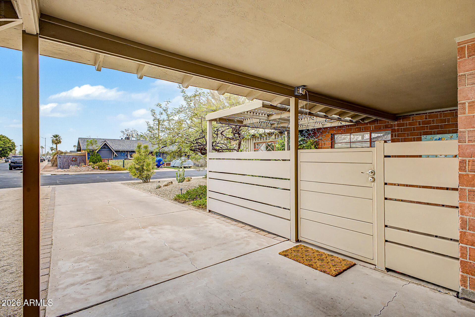 2505 N 85TH Place