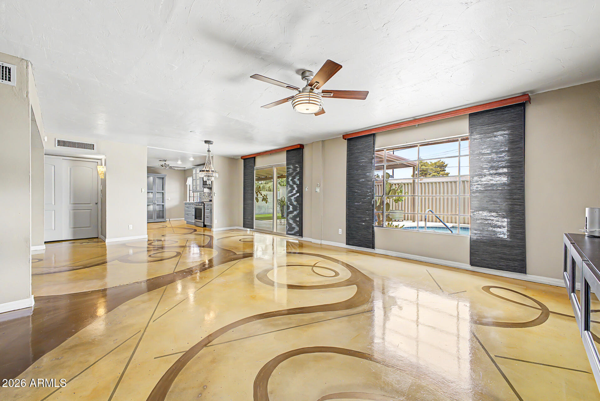 2505 N 85TH Place