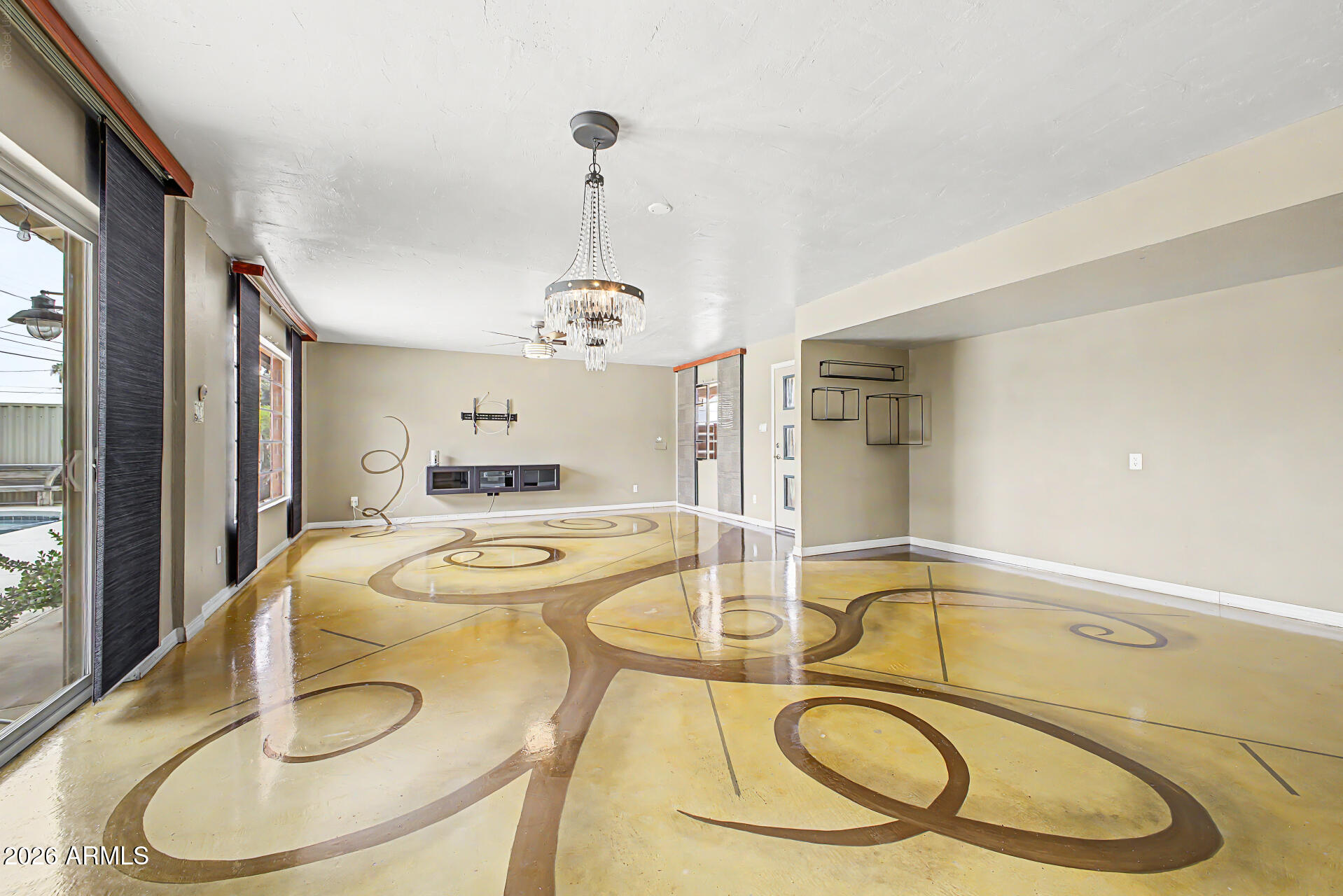 2505 N 85TH Place