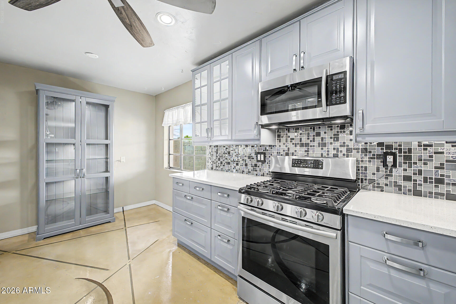 2505 N 85TH Place