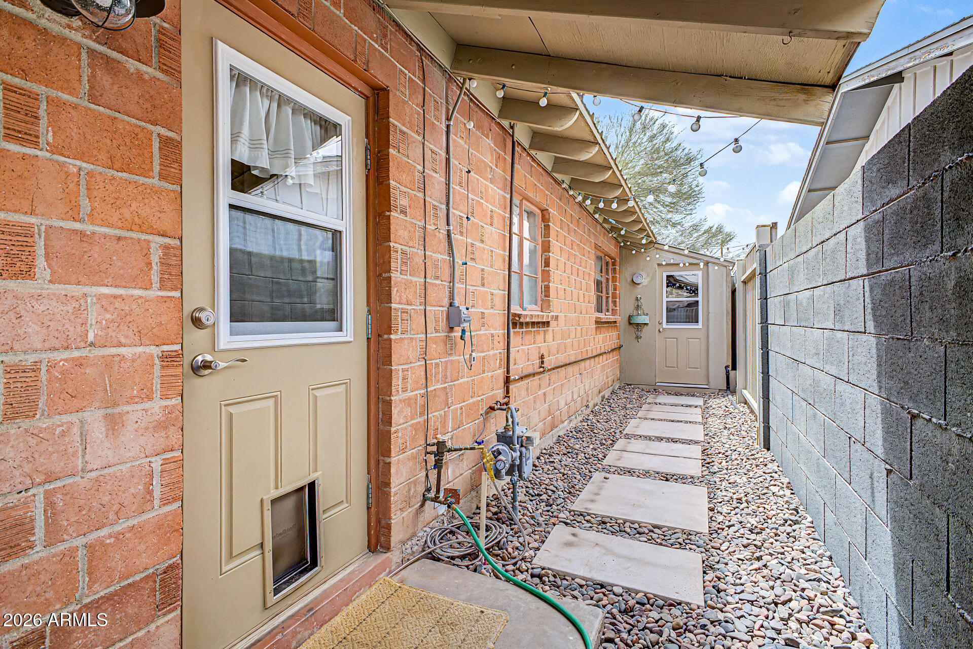 2505 N 85TH Place
