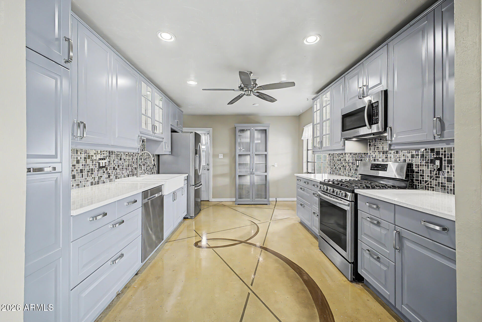 2505 N 85TH Place
