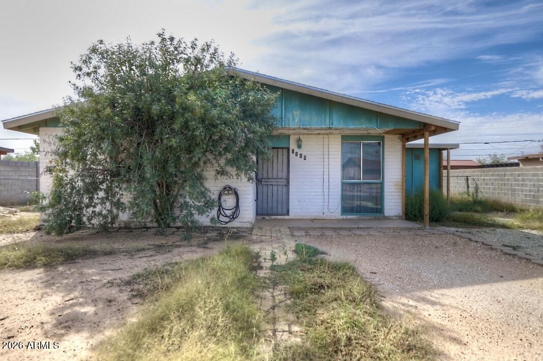 1119 E Bisnaga Street