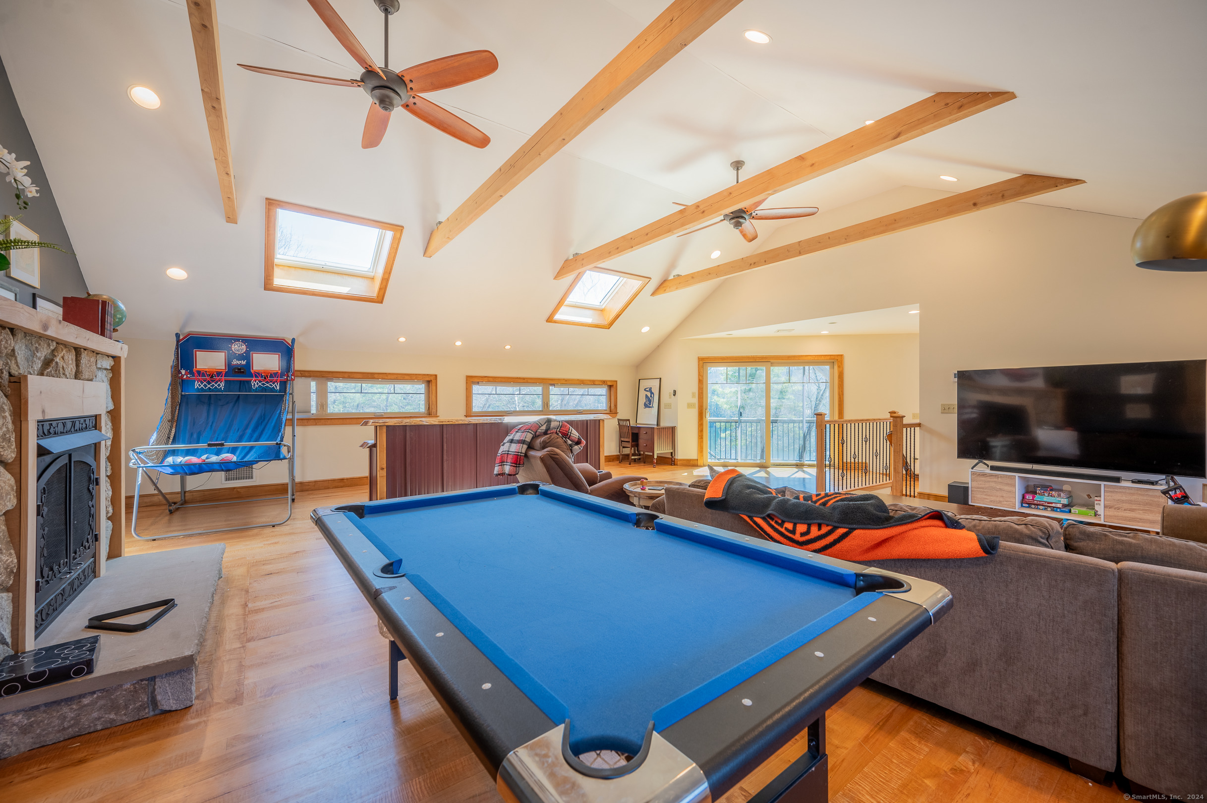 2R West Lakeview Drive