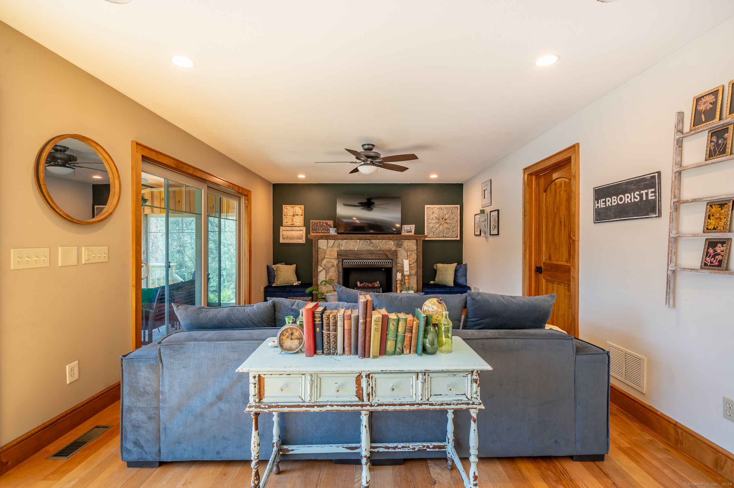 2R West Lakeview Drive