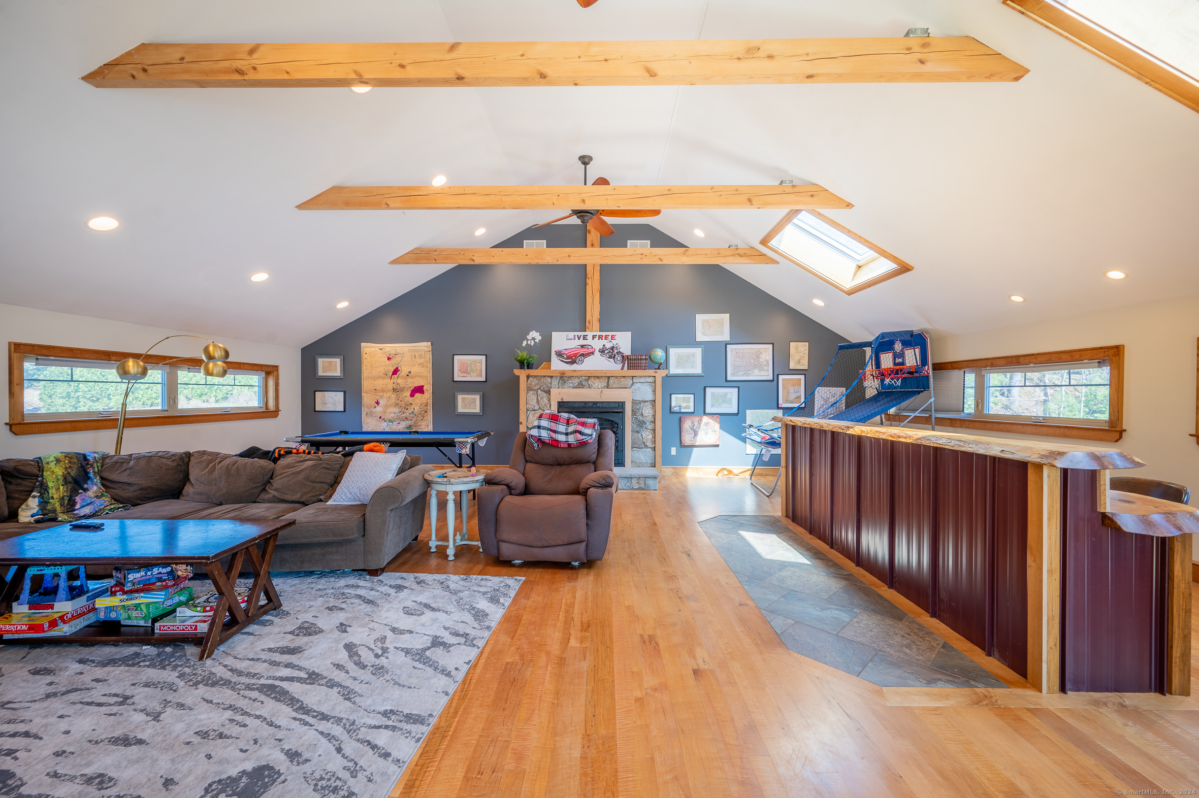 2R West Lakeview Drive