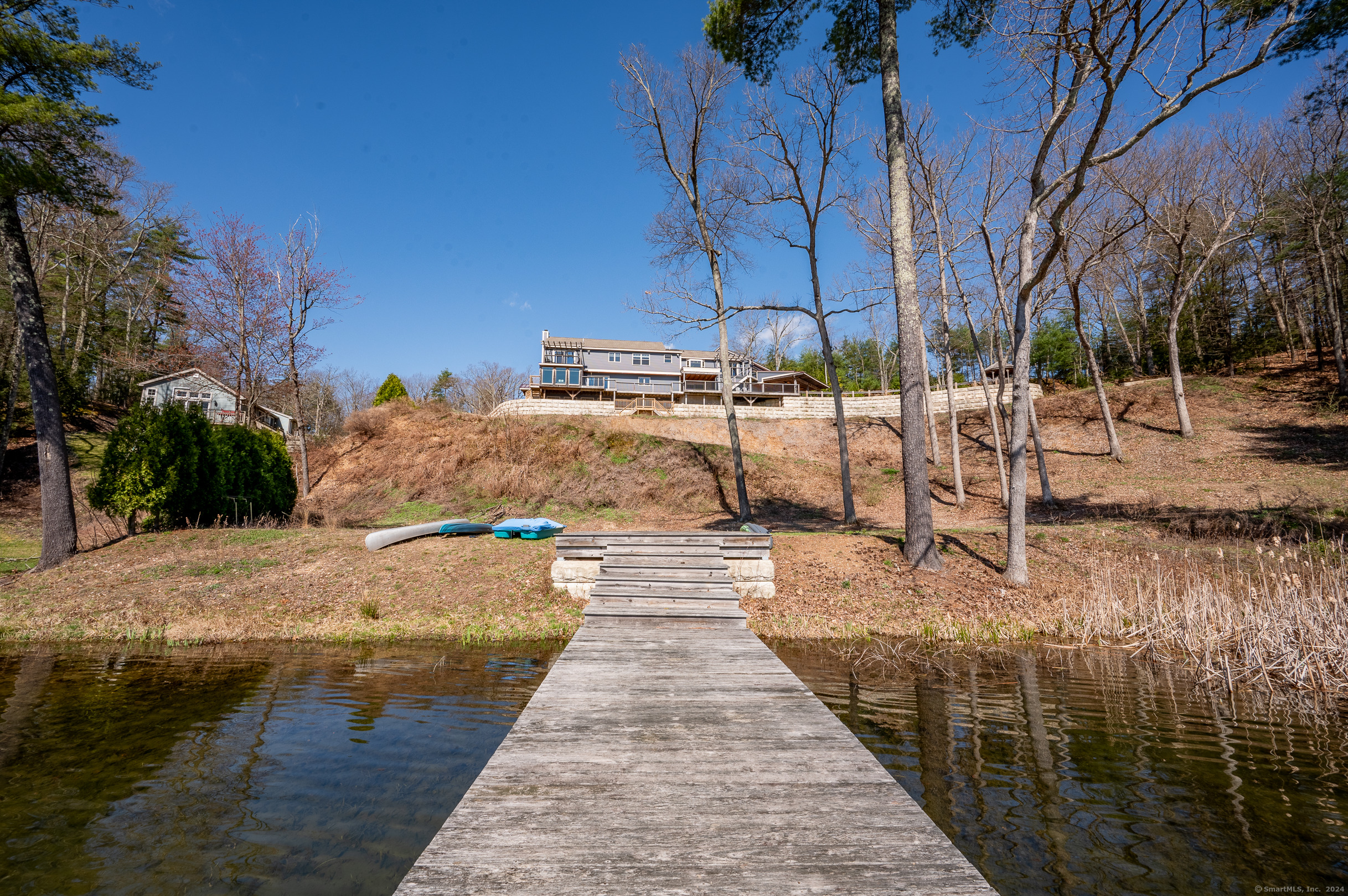 2R West Lakeview Drive