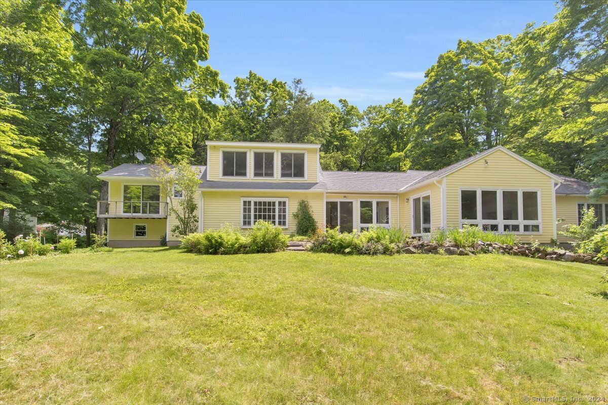 4 Hilltop Road