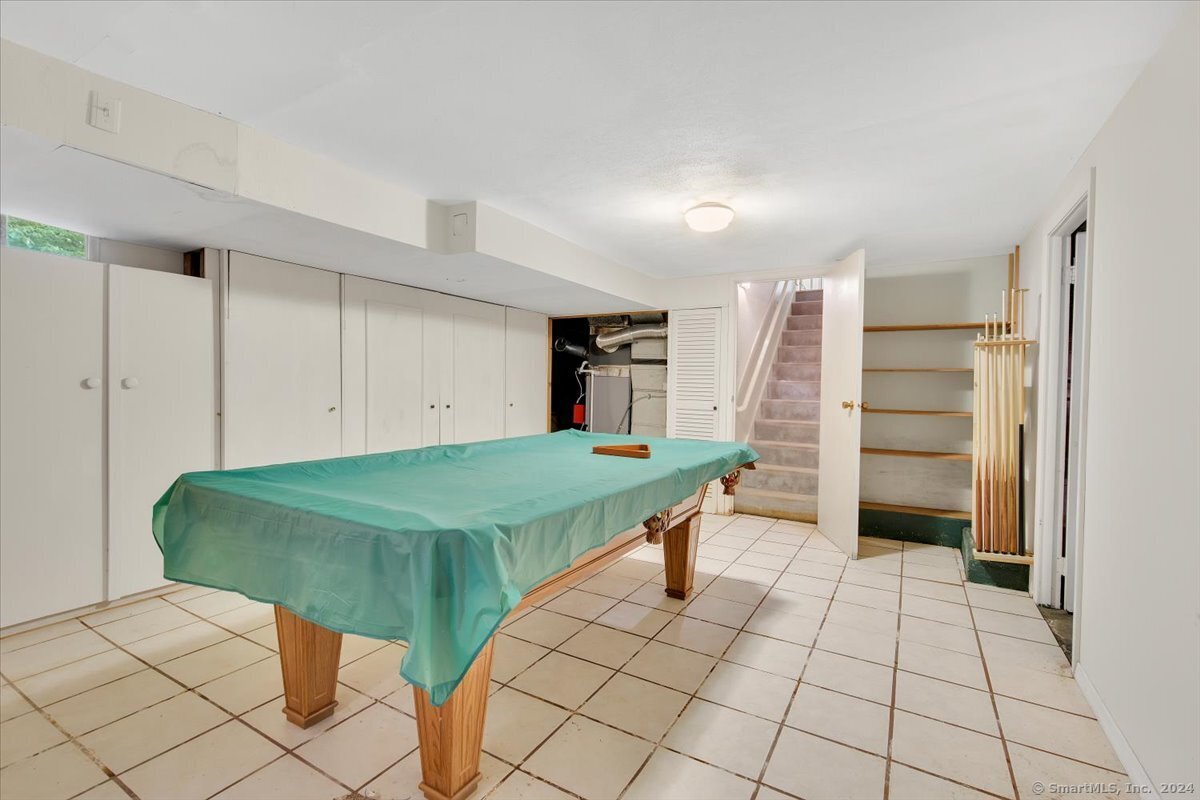 4 Hilltop Road
