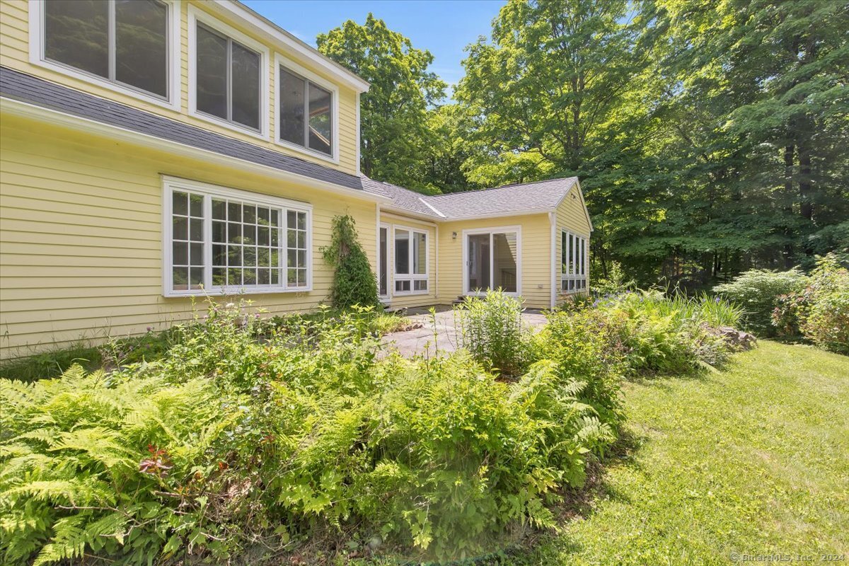 4 Hilltop Road