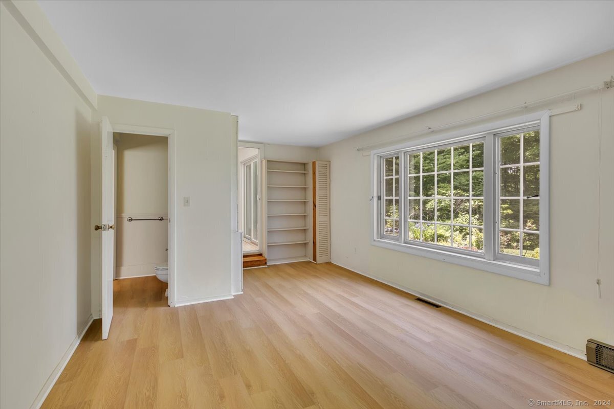 4 Hilltop Road