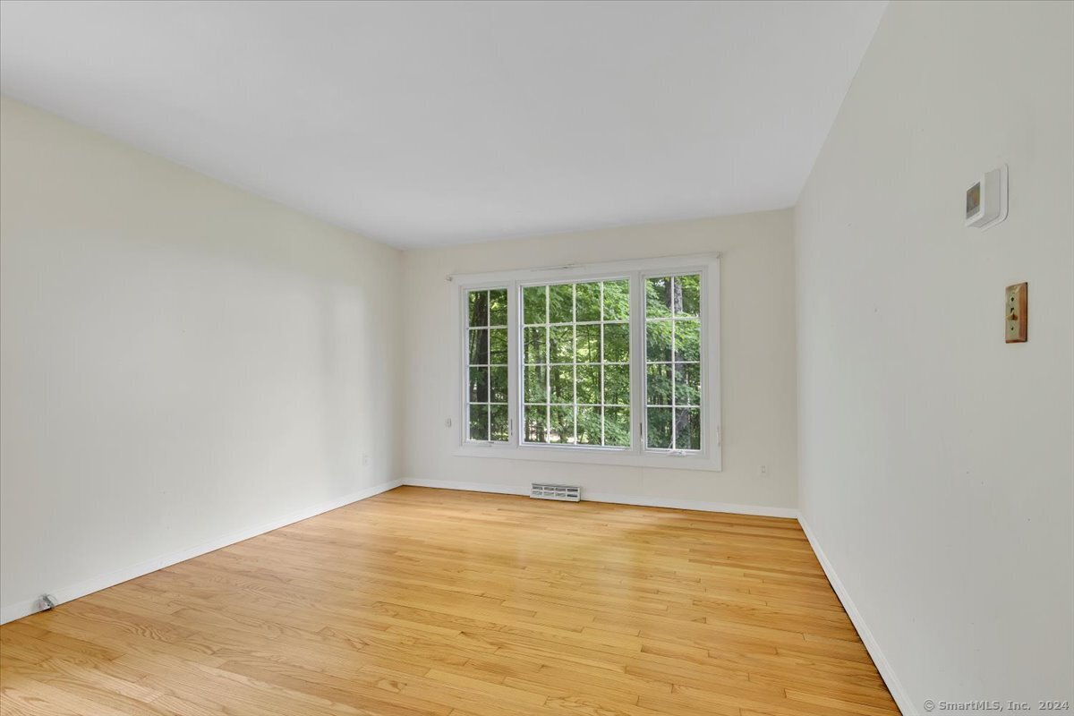 4 Hilltop Road