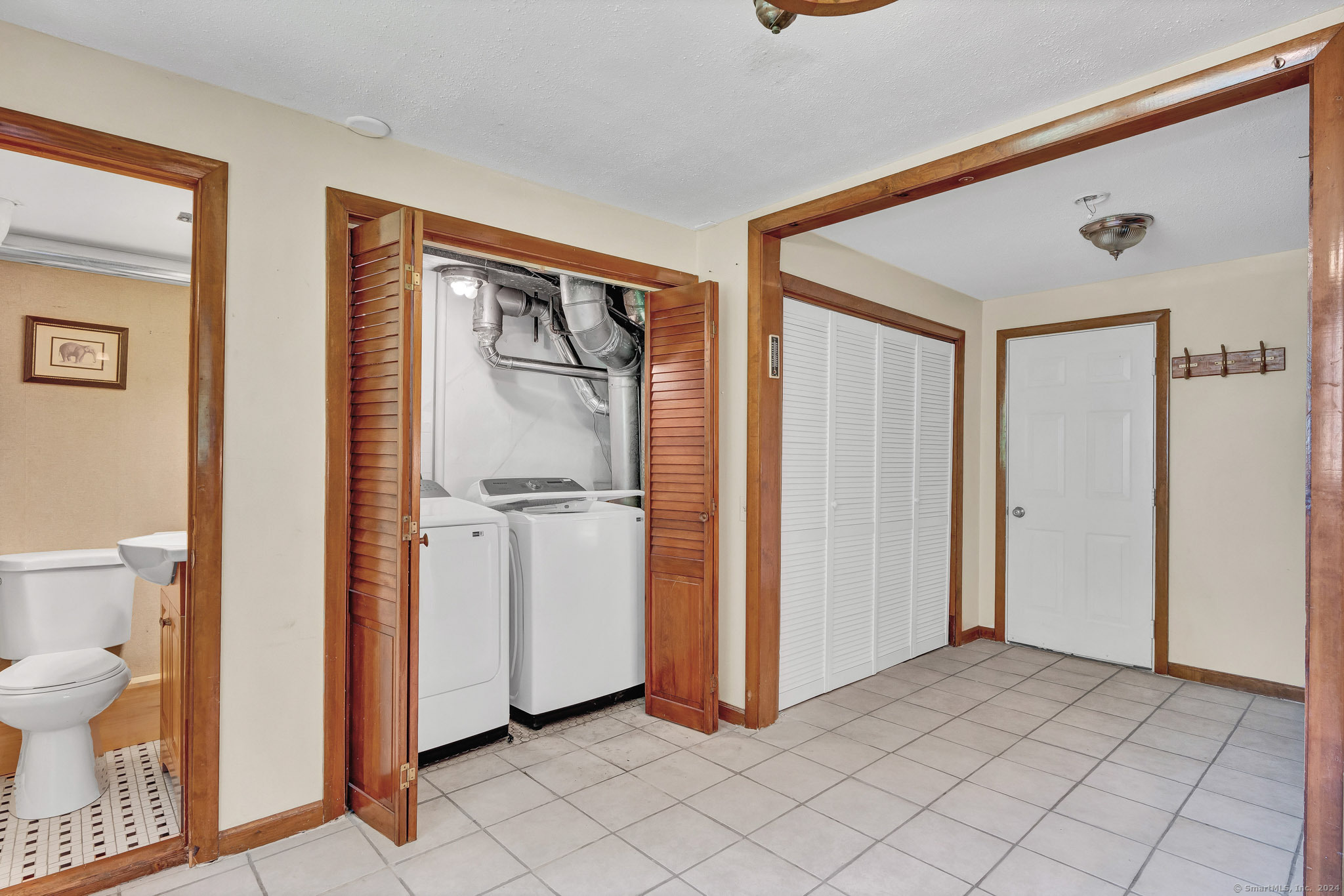 23 Smith Street 1B