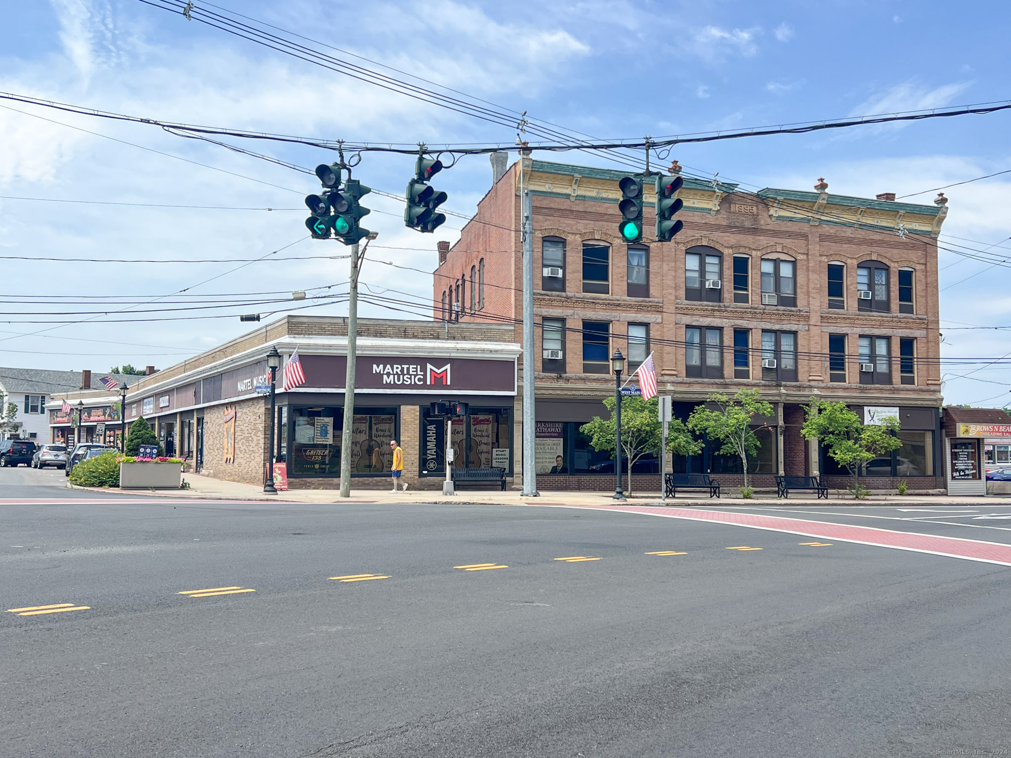 10 West Main Street