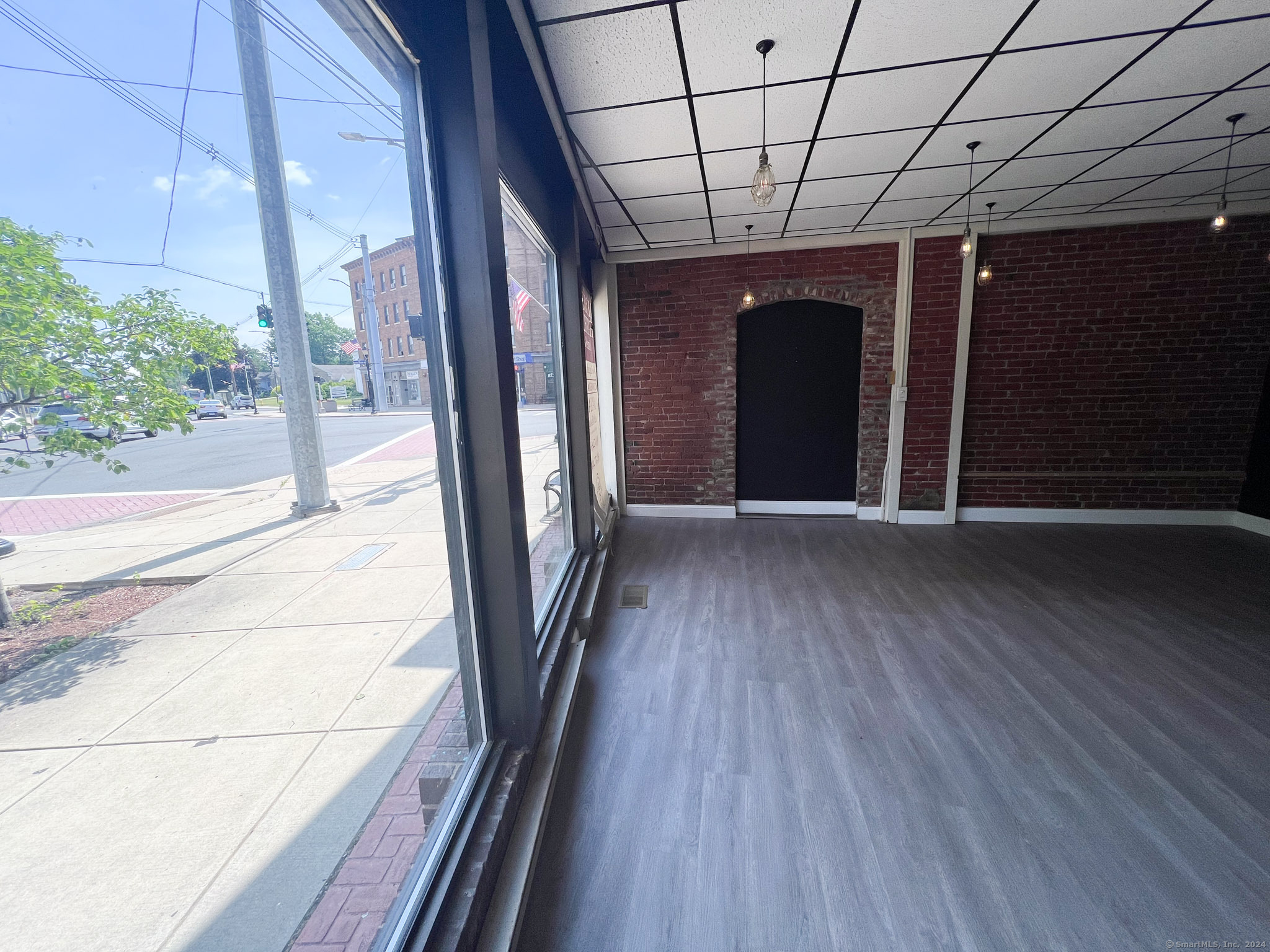 10 West Main Street