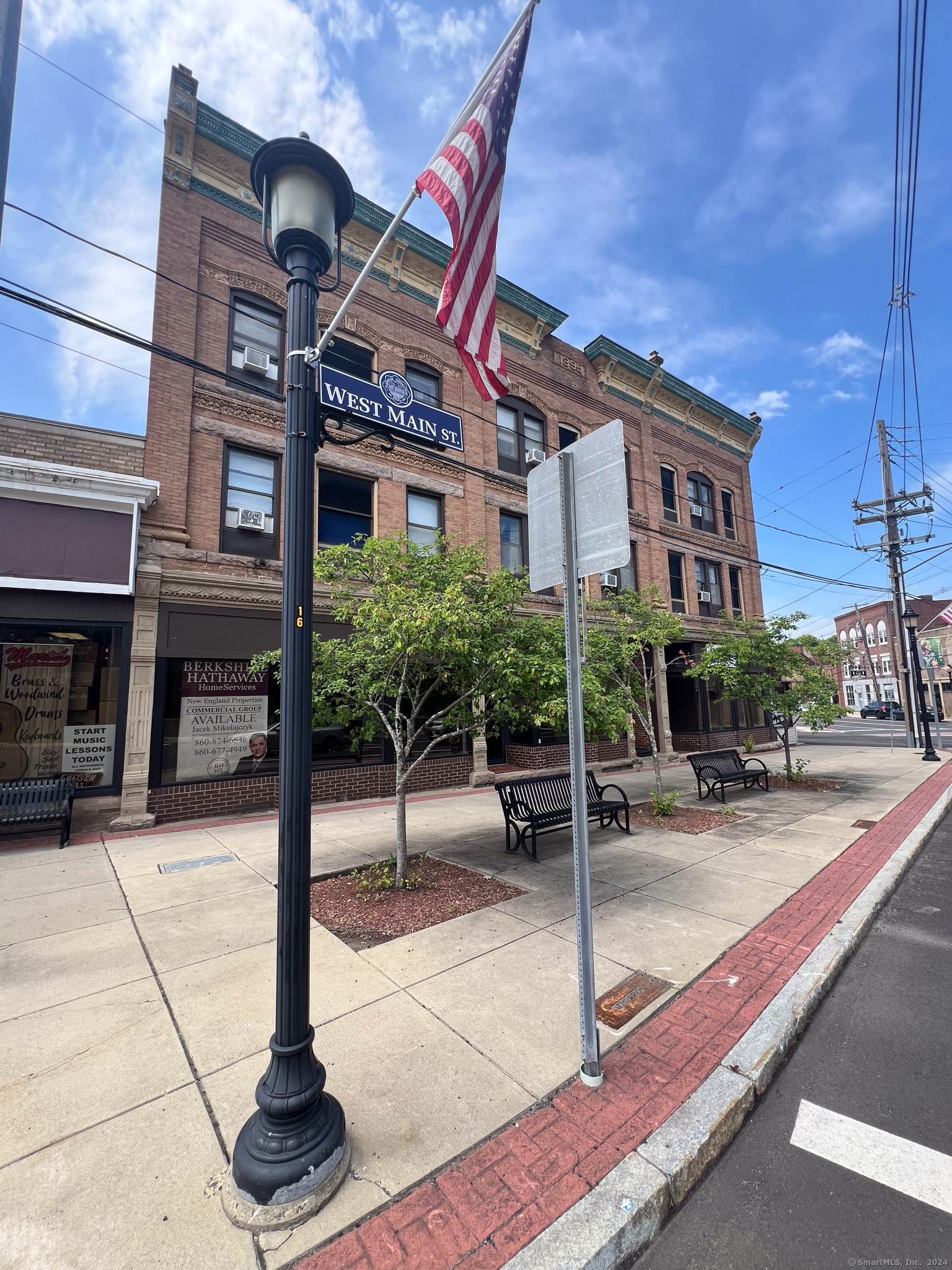 14 West Main Street