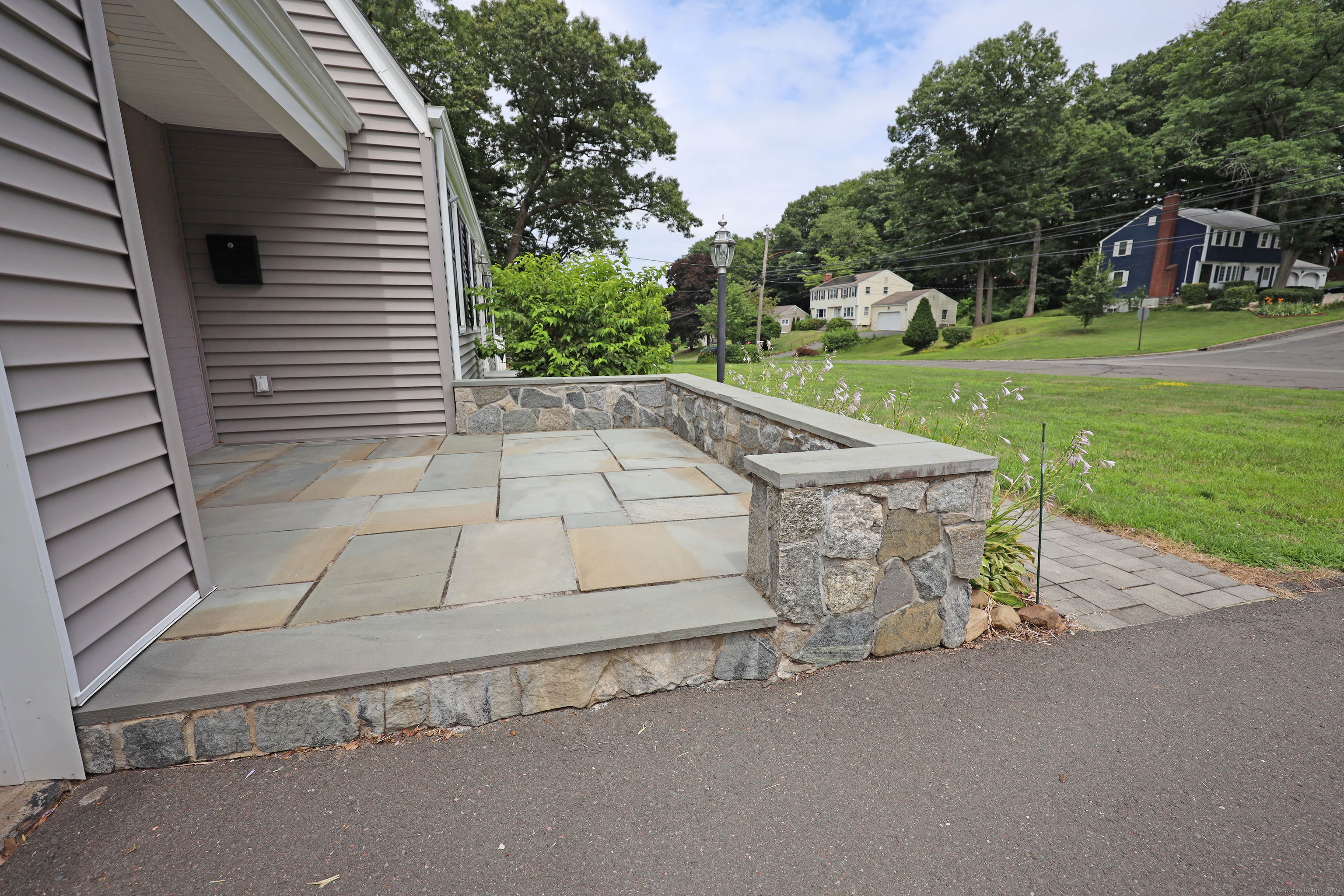 89 Kenwood Drive