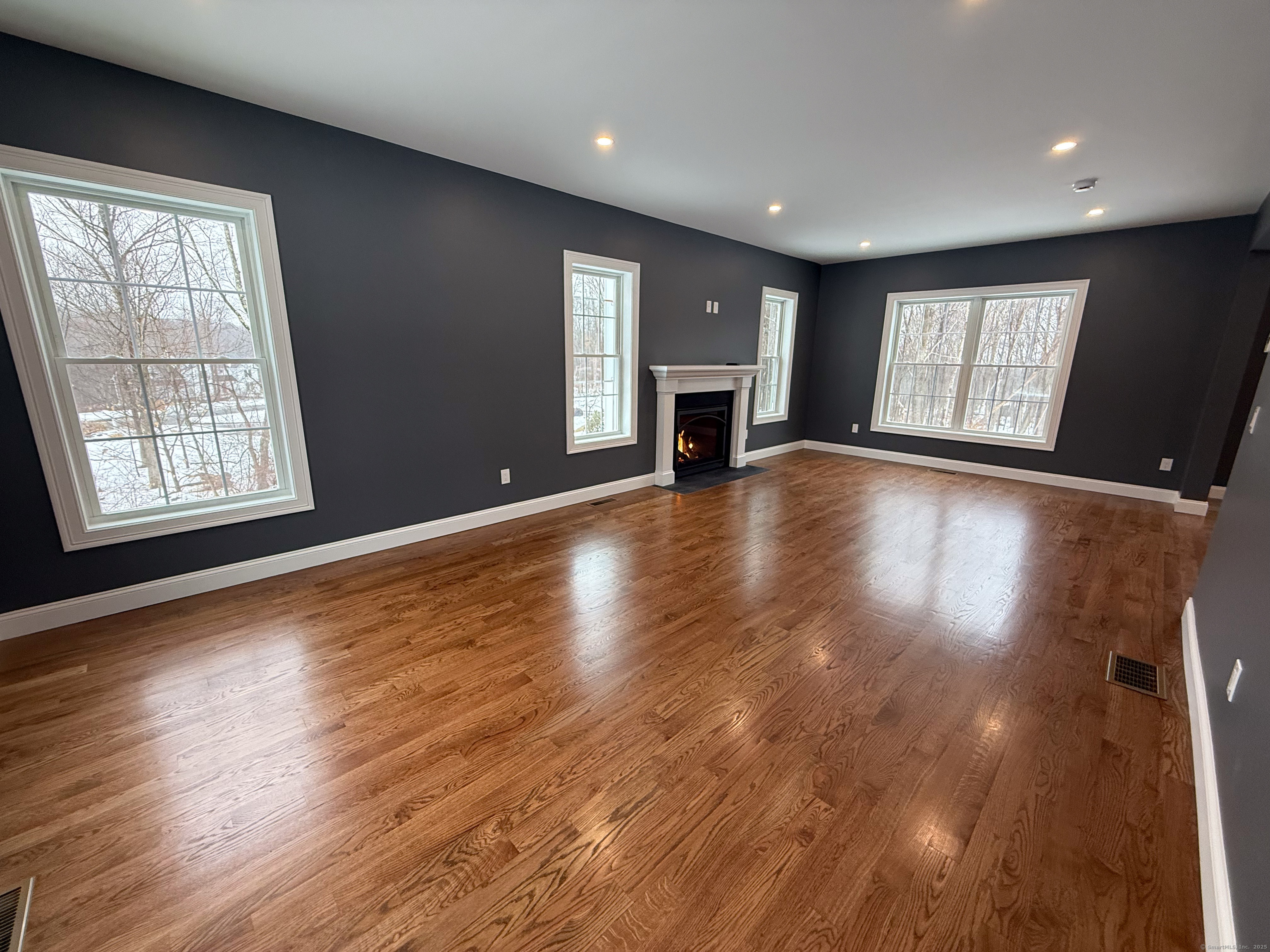 30 Oaklawn Drive