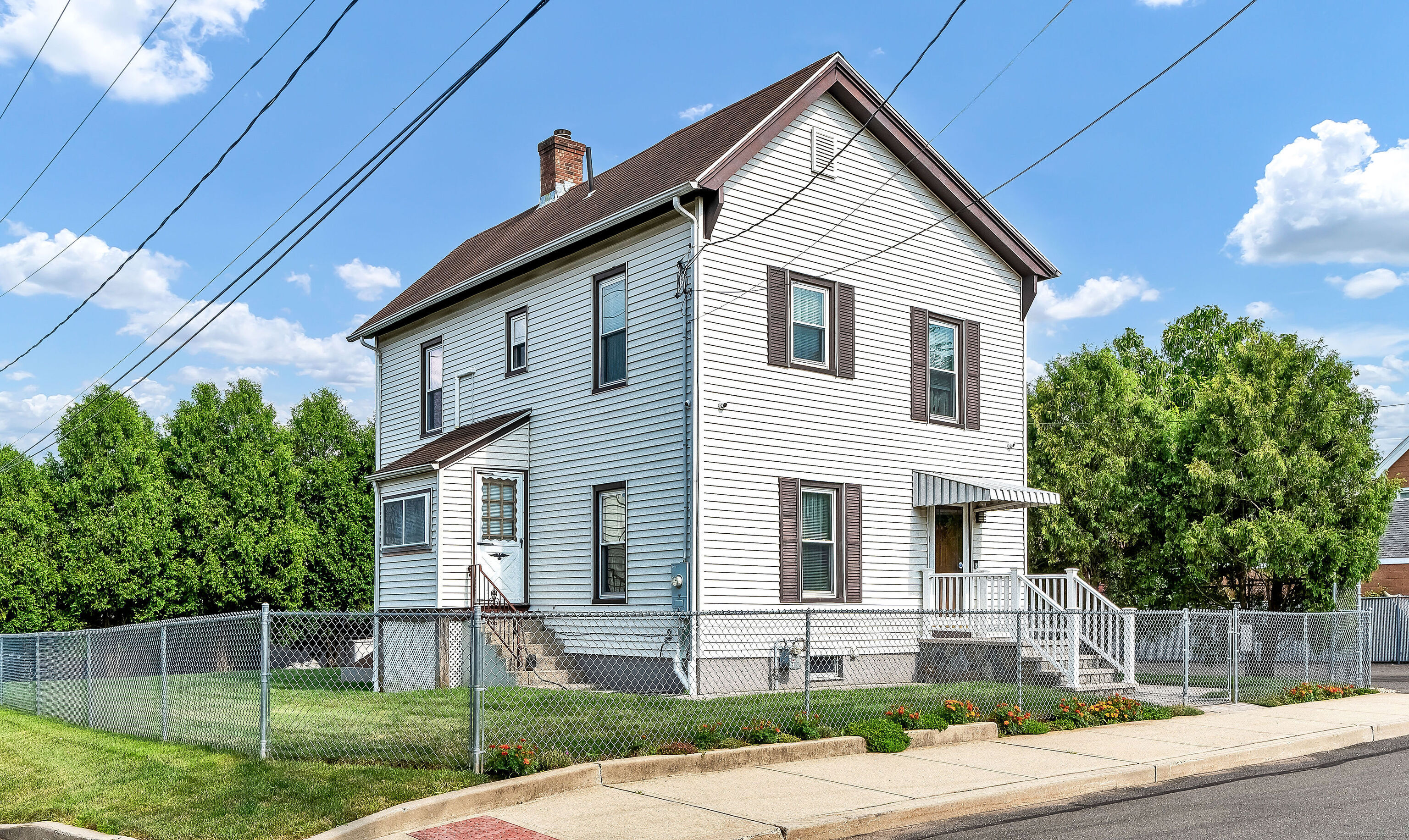 9 Yale Street
