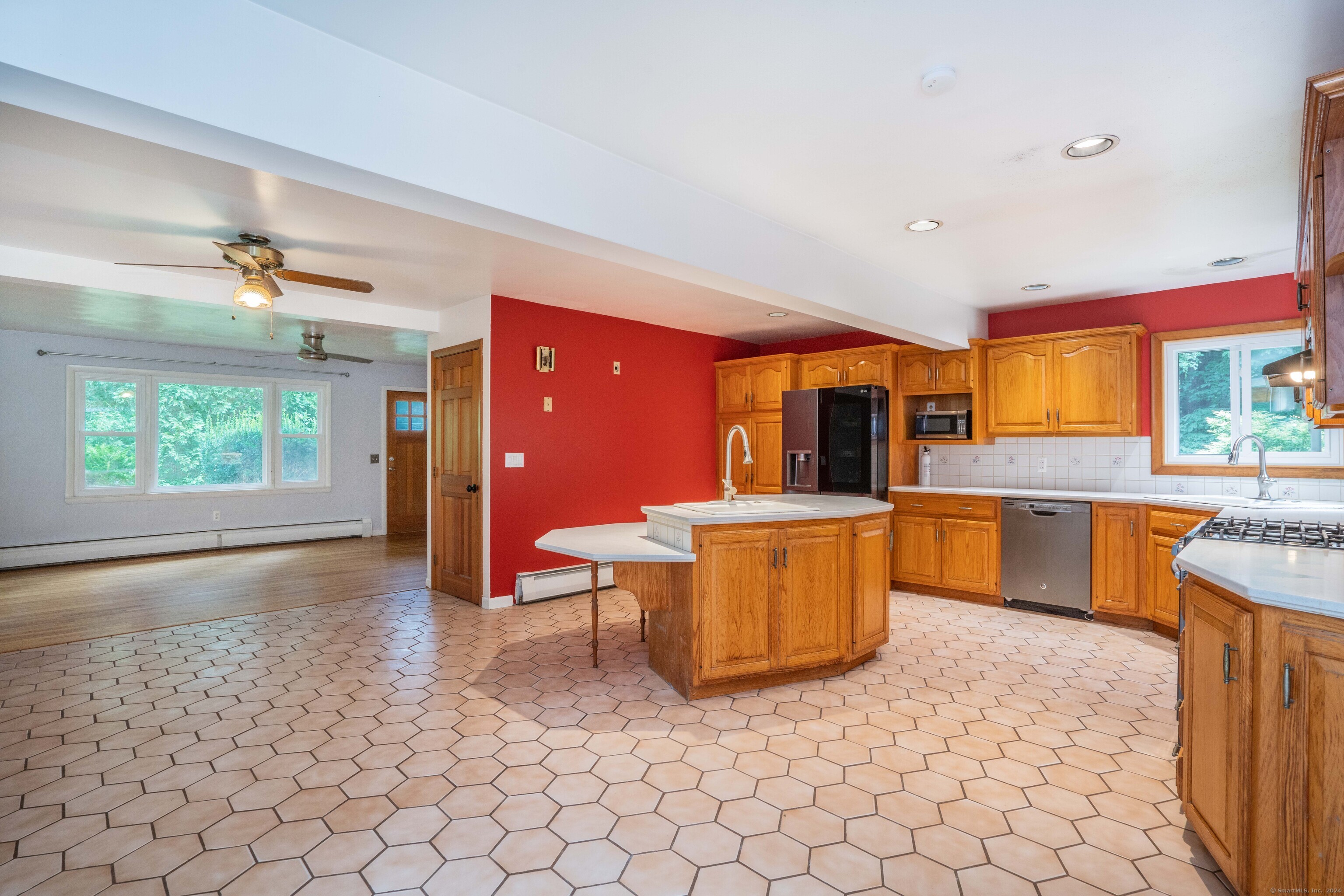 31 Birdsview Avenue