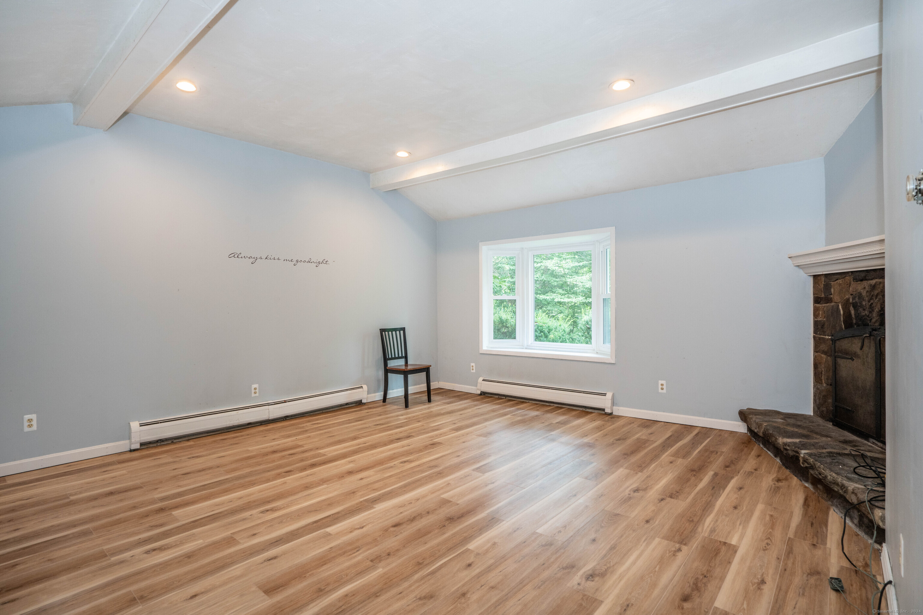 31 Birdsview Avenue