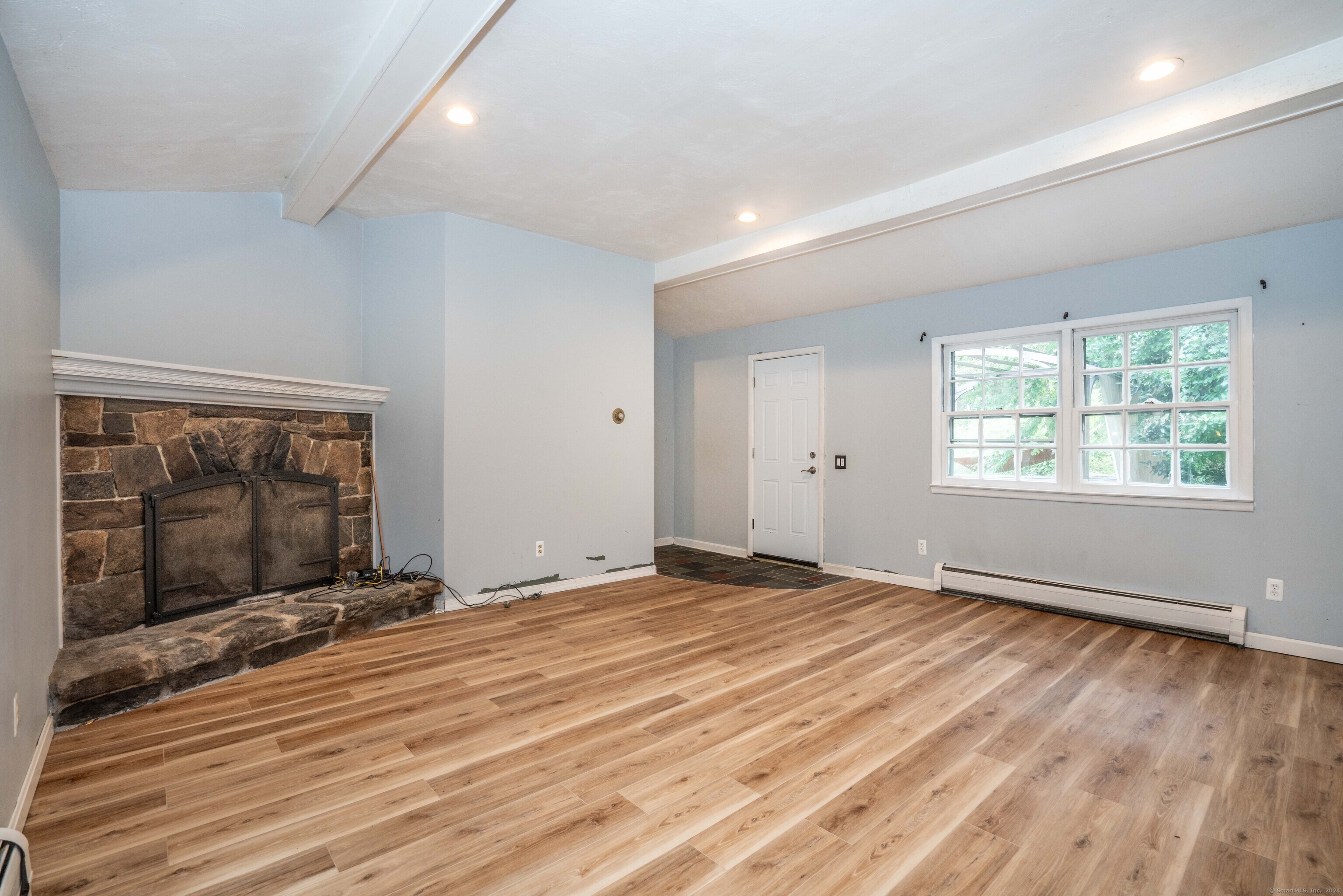 31 Birdsview Avenue