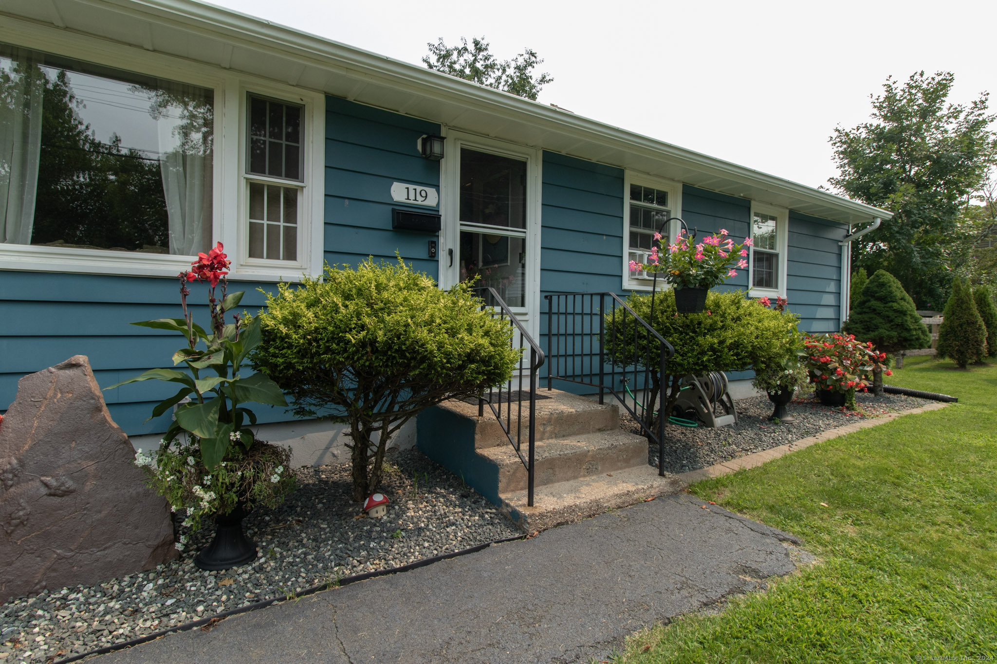 119 Middlesex Avenue Extension