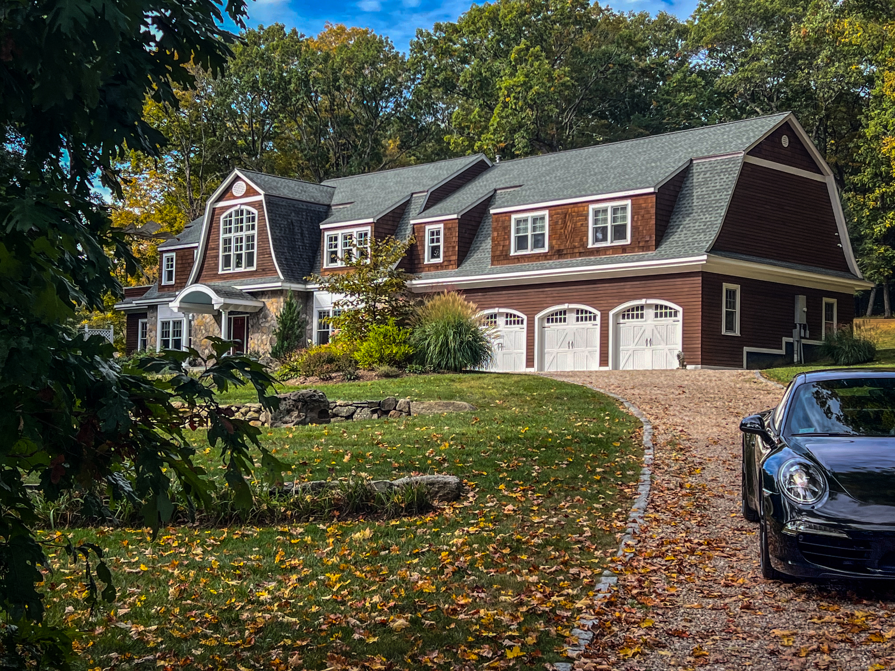 545 Deercliff Road