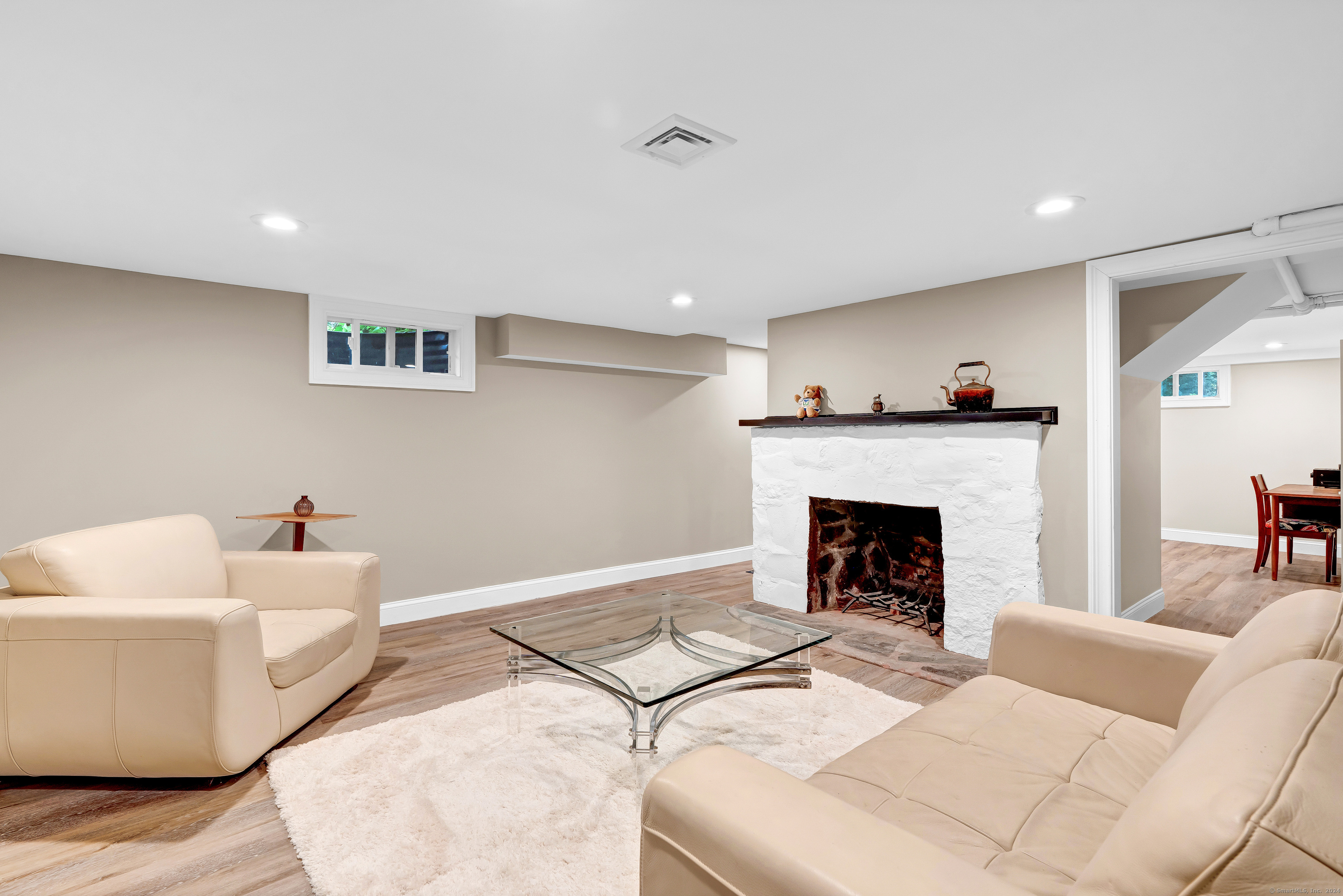 545 Deercliff Road