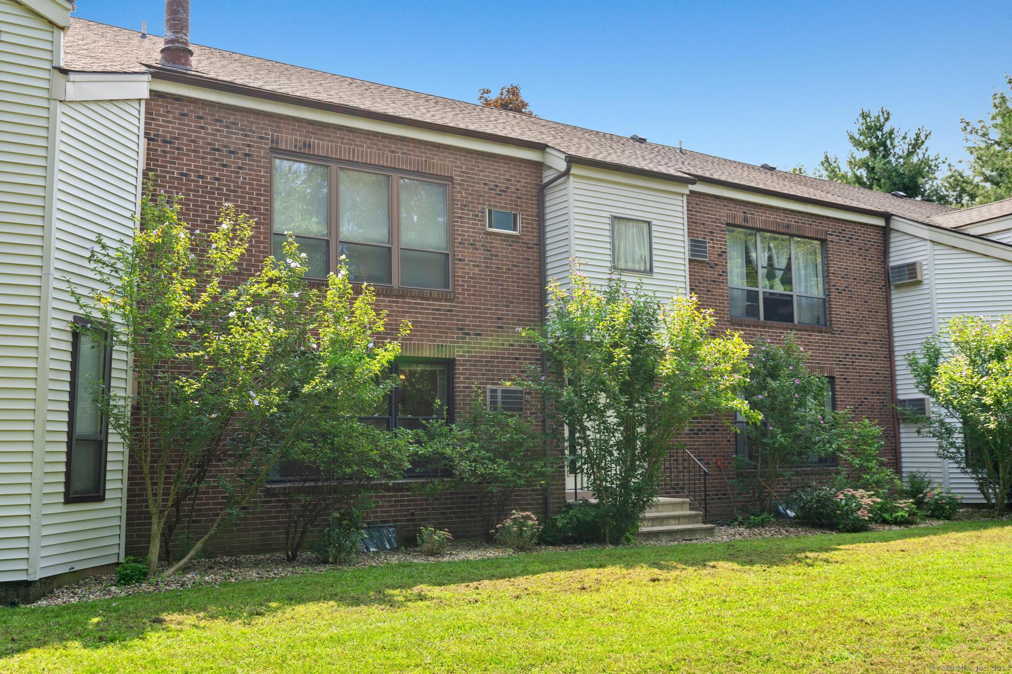 85 Wellington Drive 85