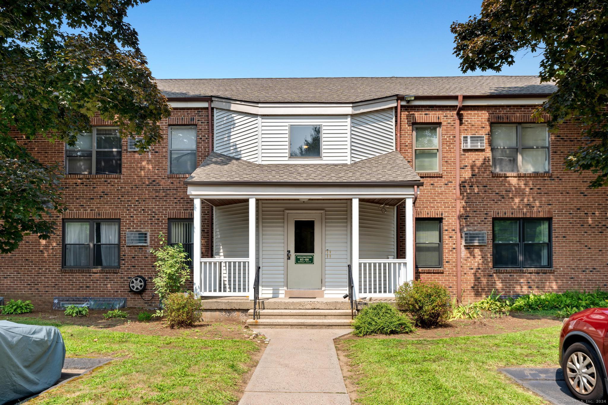 85 Wellington Drive 85