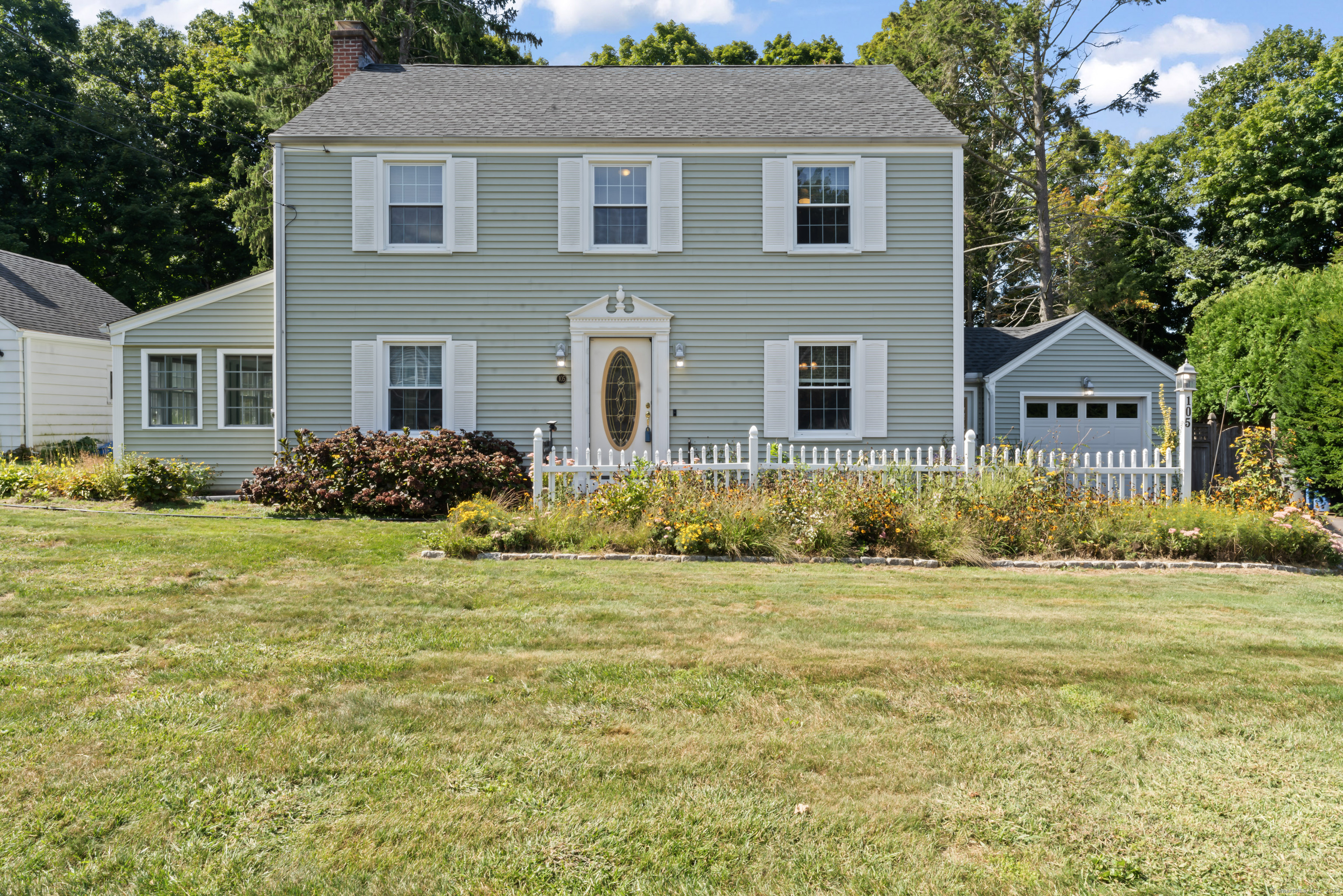 105 Plymouth Lane