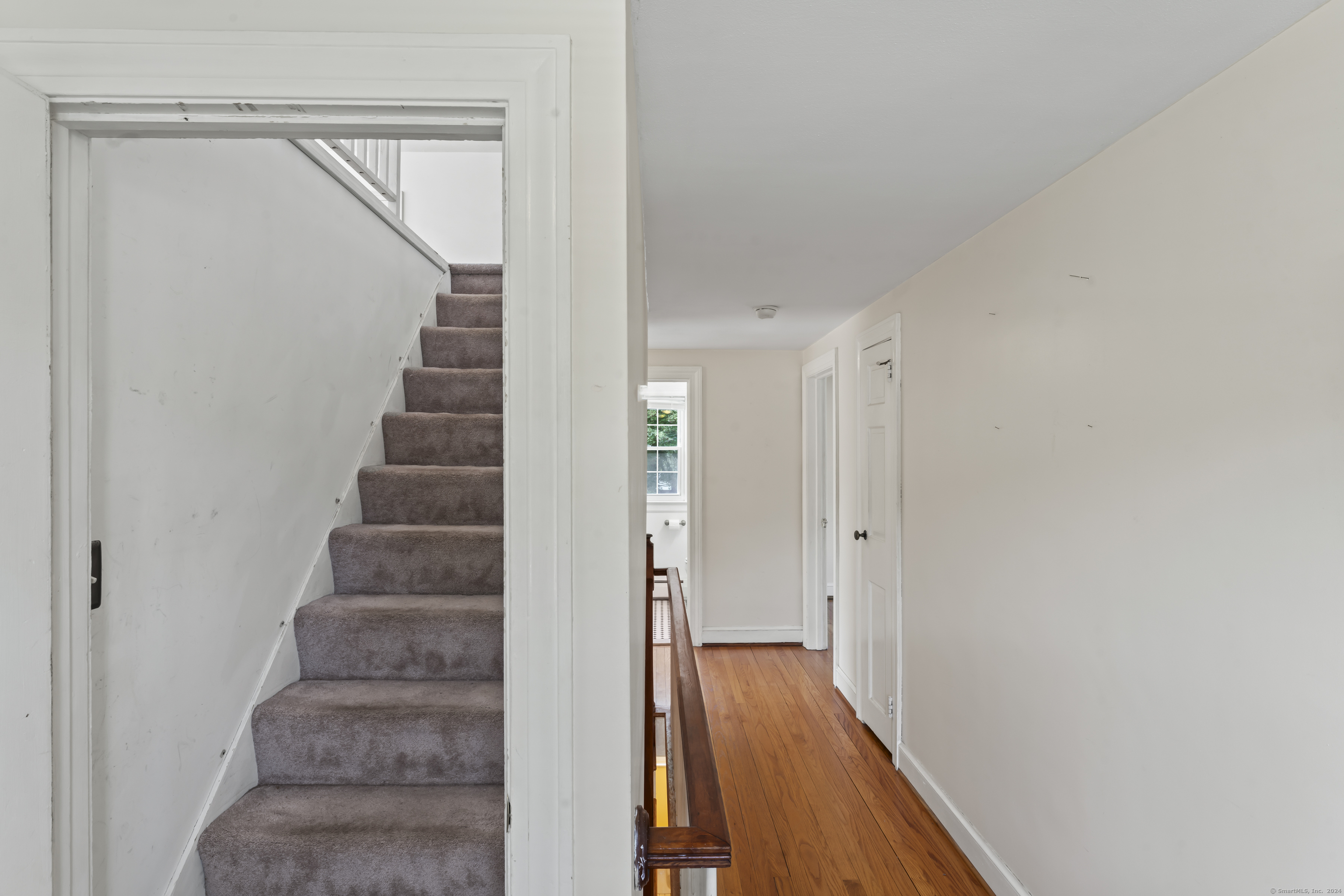 105 Plymouth Lane