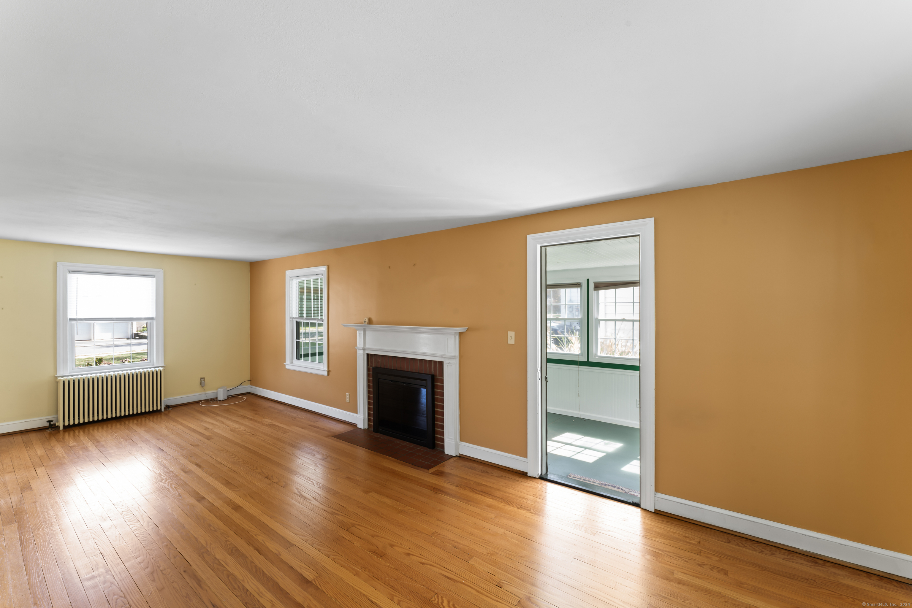 105 Plymouth Lane