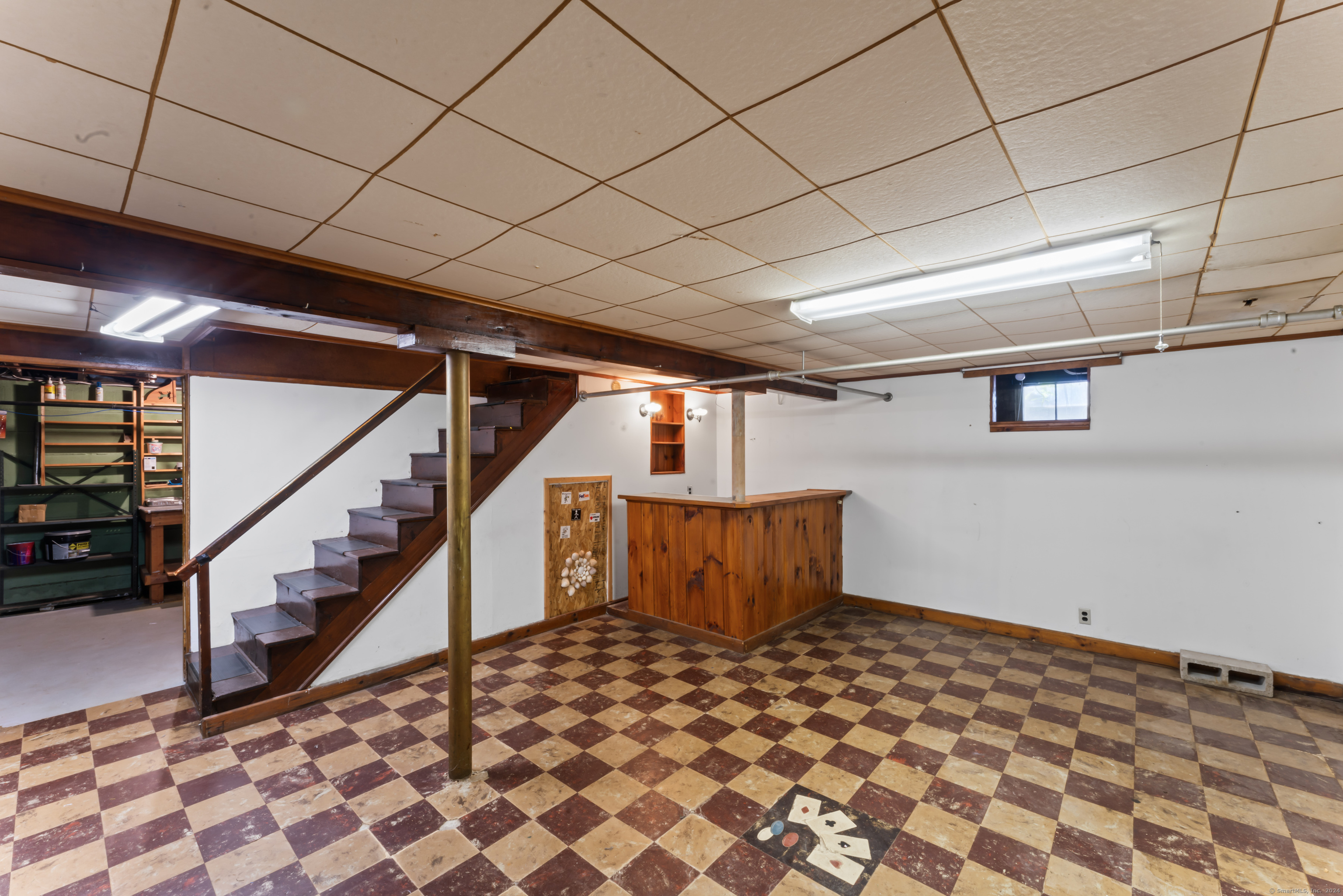 105 Plymouth Lane