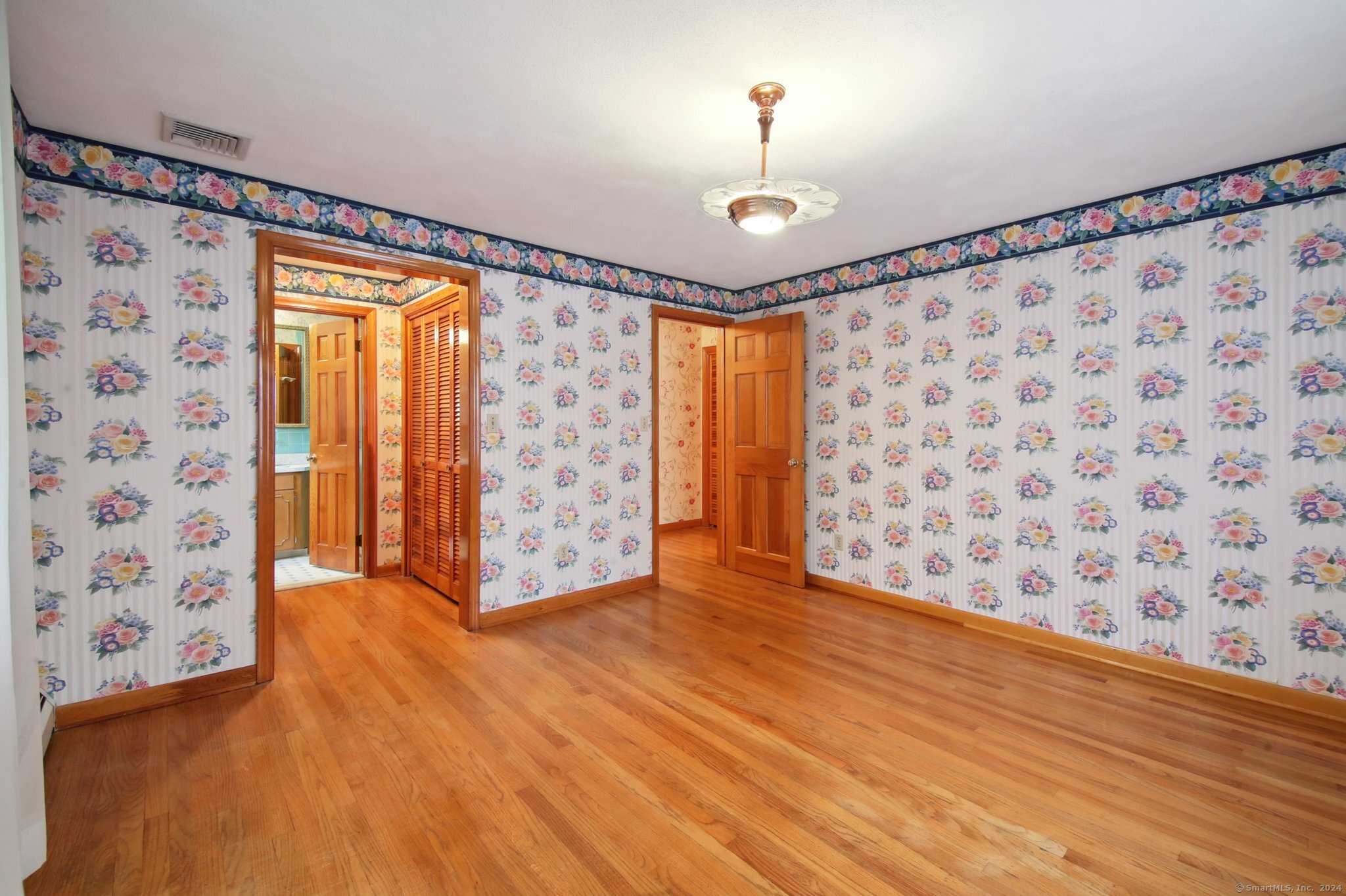 220 Mountain Road