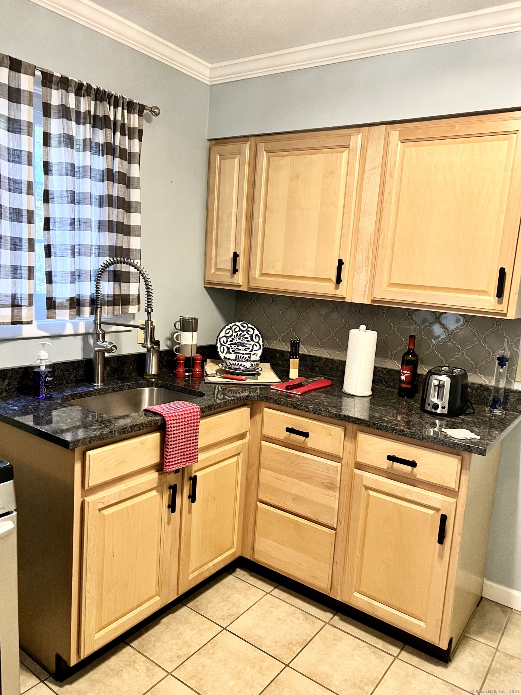 432 Middle Turnpike West APT 109