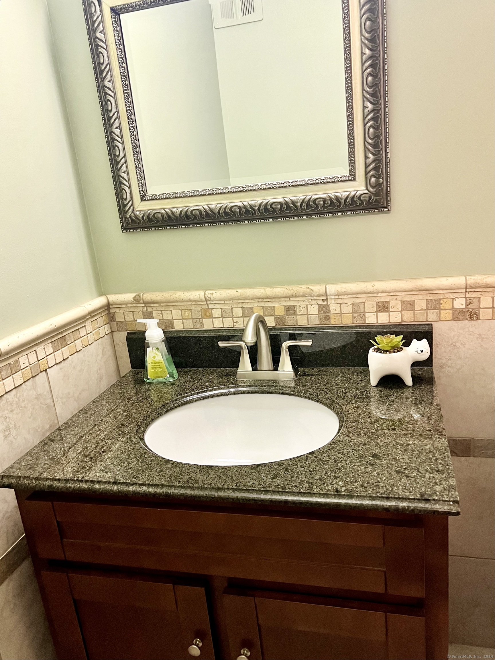 432 Middle Turnpike West APT 109
