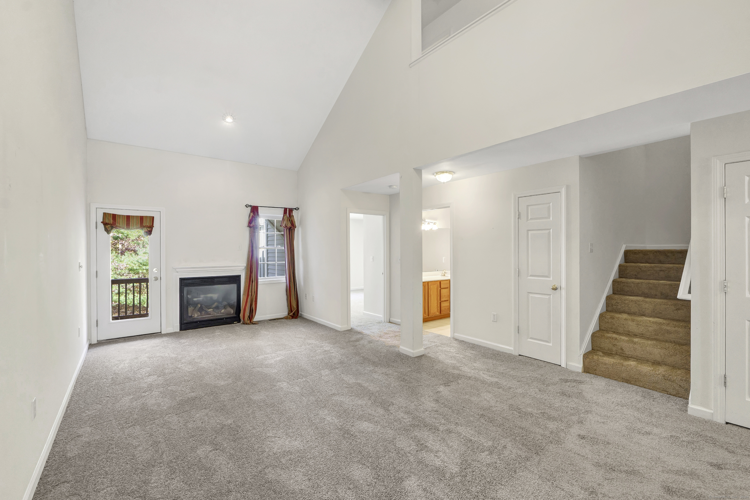 244 Oakland Street APT C