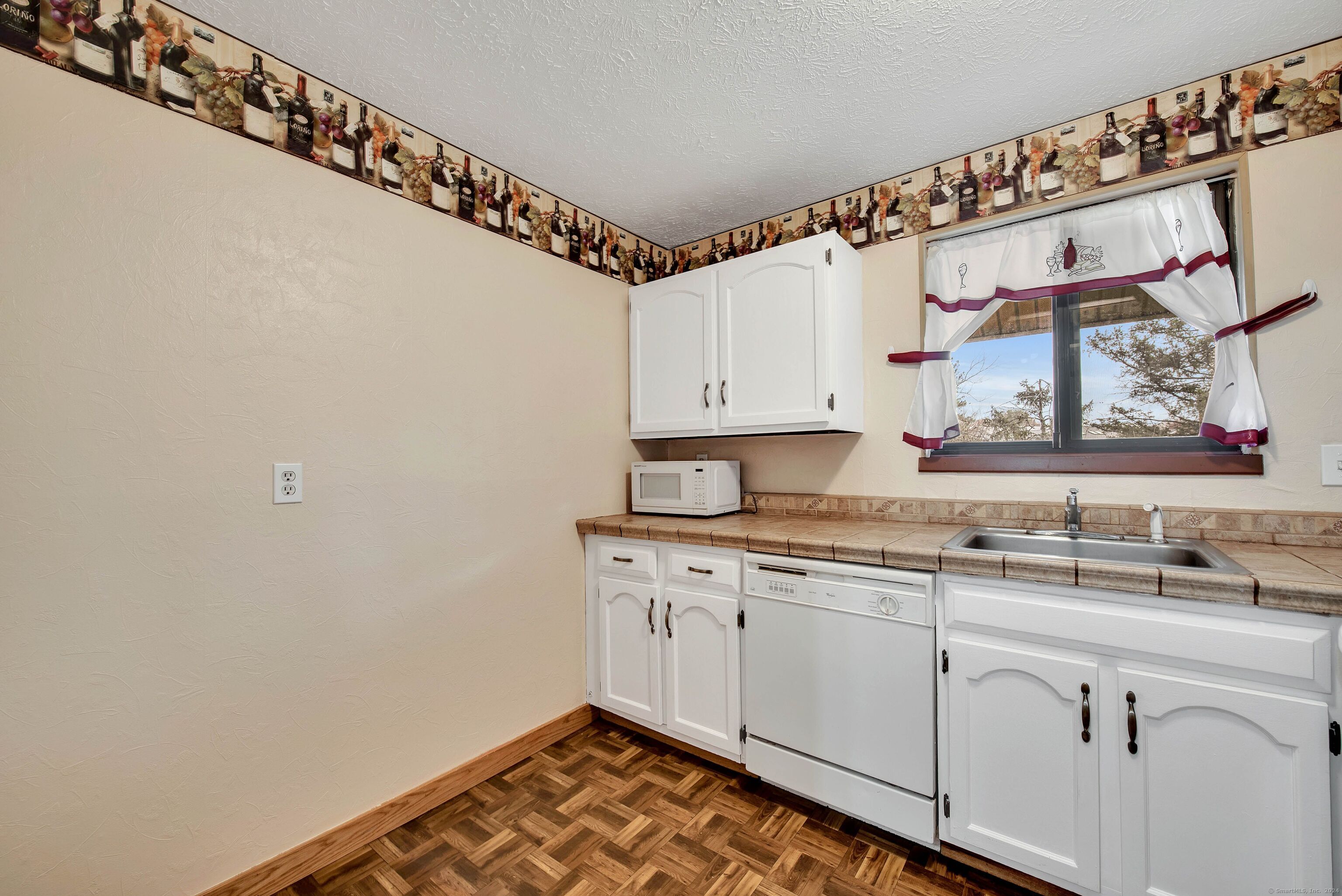 20 Amato Drive APT H