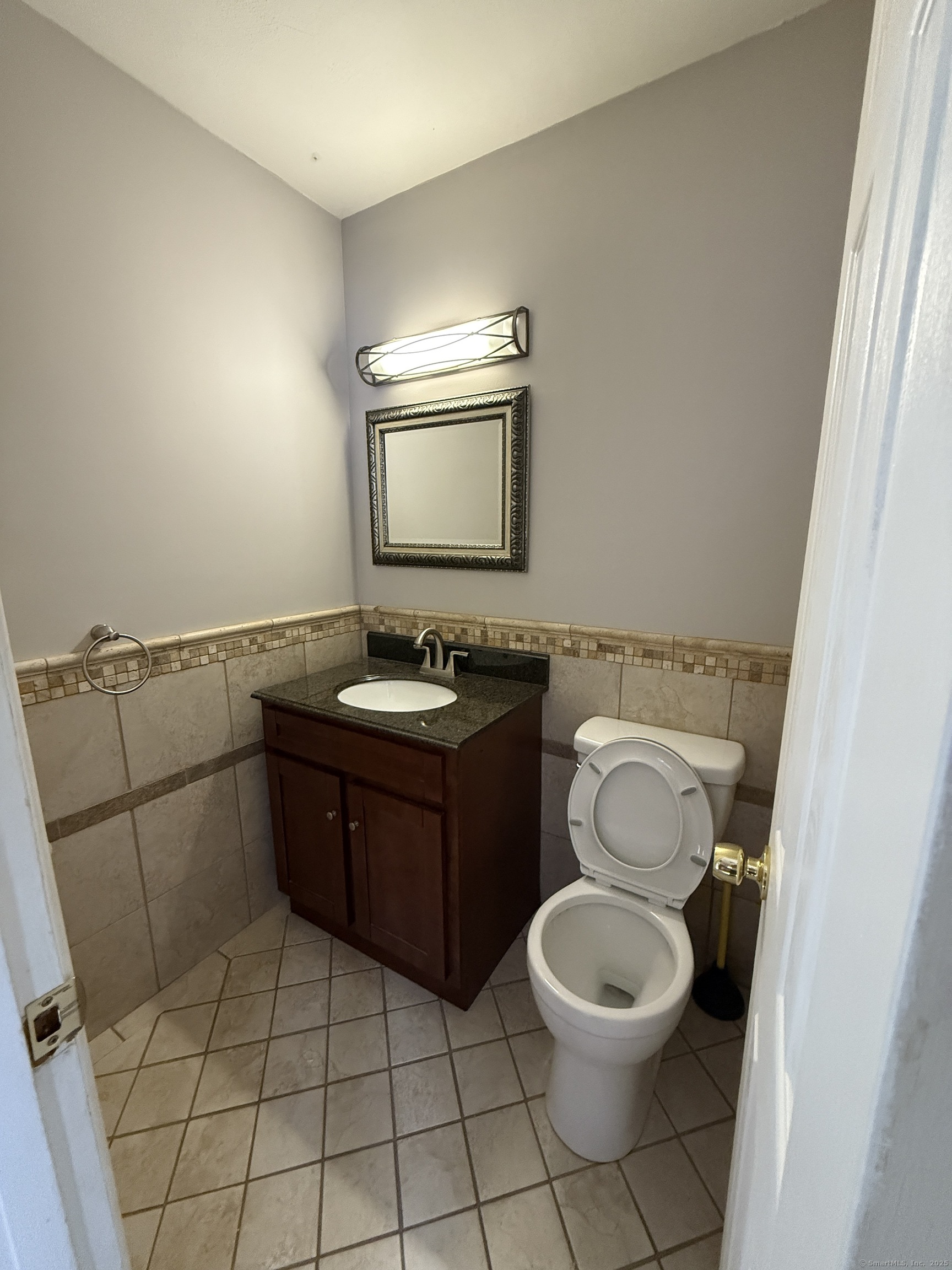 432 Middle Turnpike West APT 109