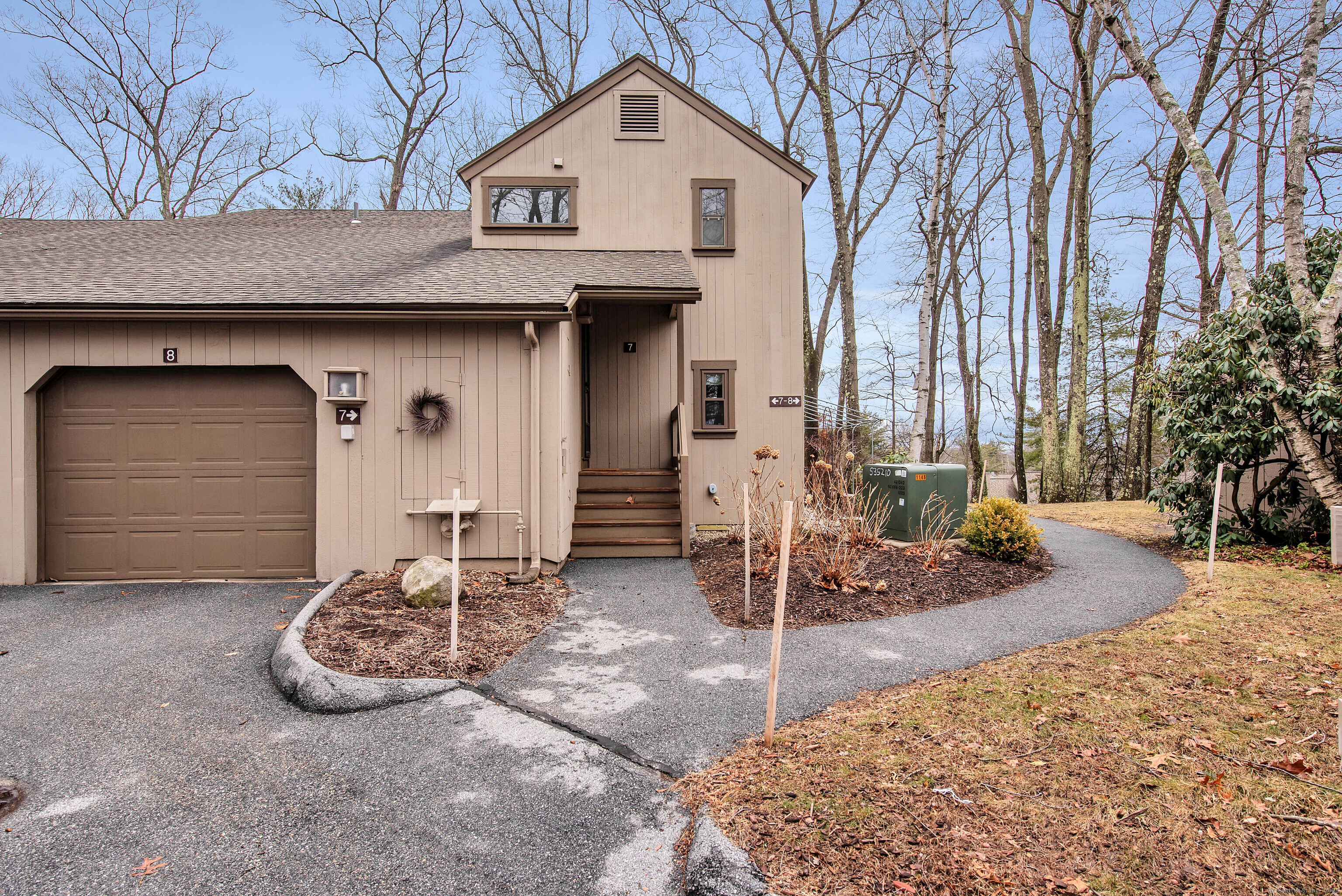7 Cottonwood Drive 7