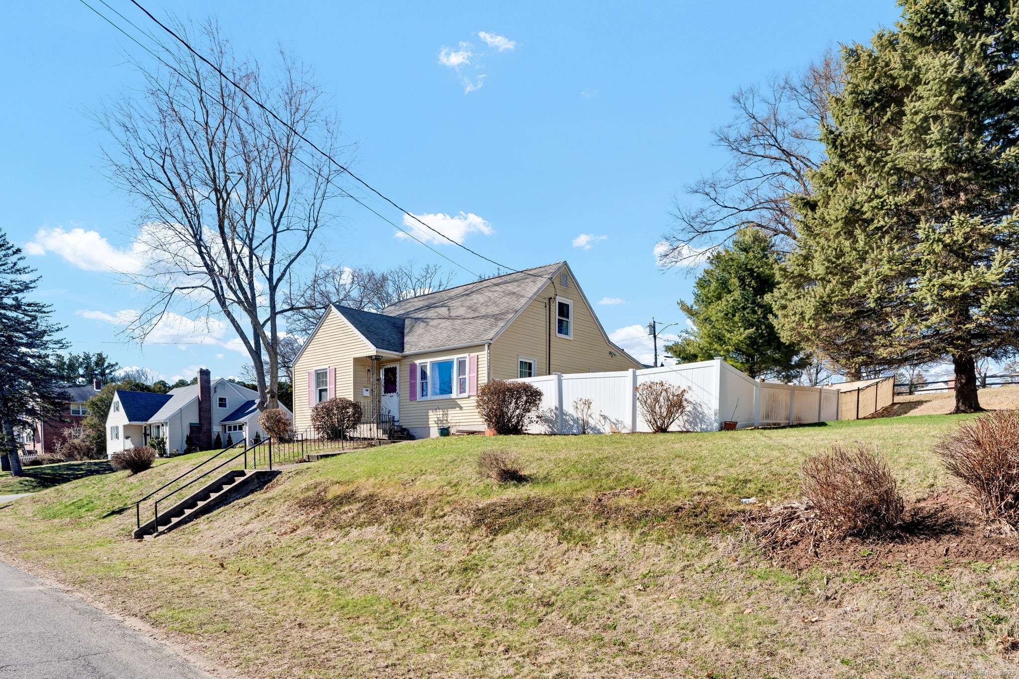 103 Pinehurst Avenue