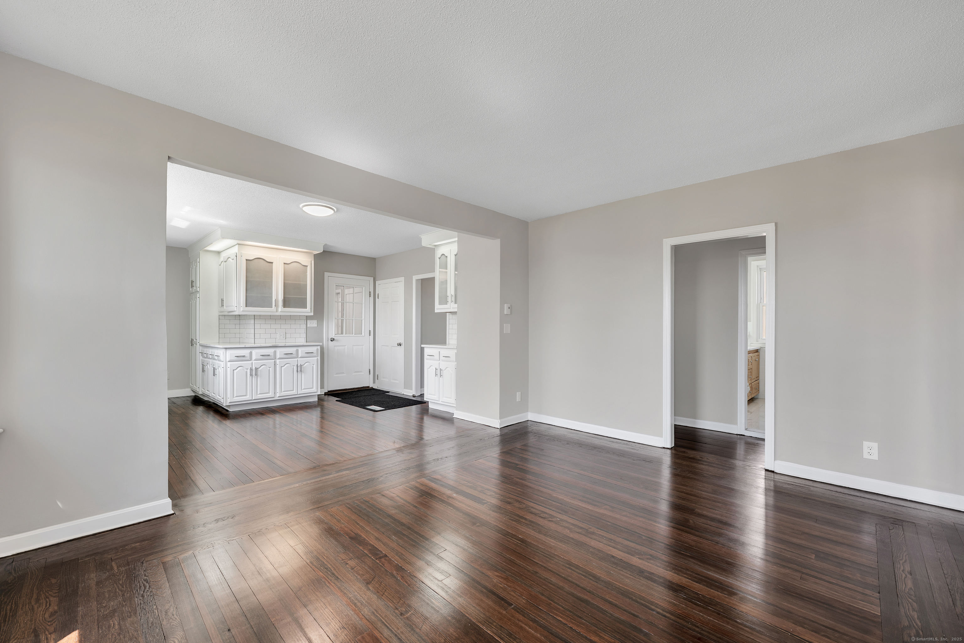 1 Essex Place