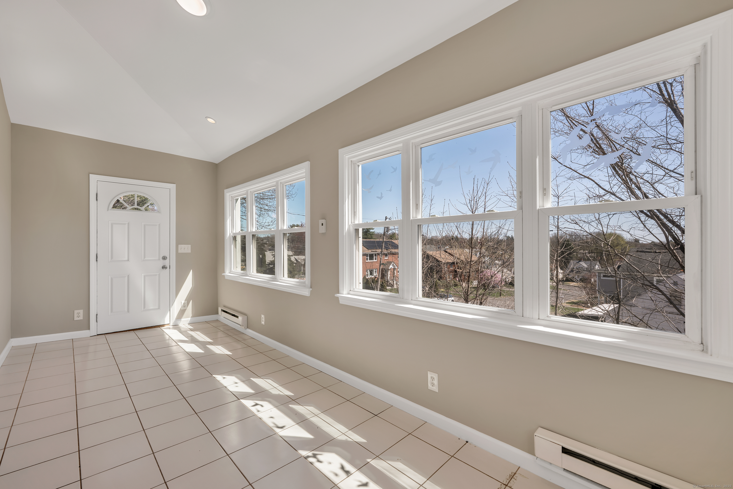 1 Essex Place