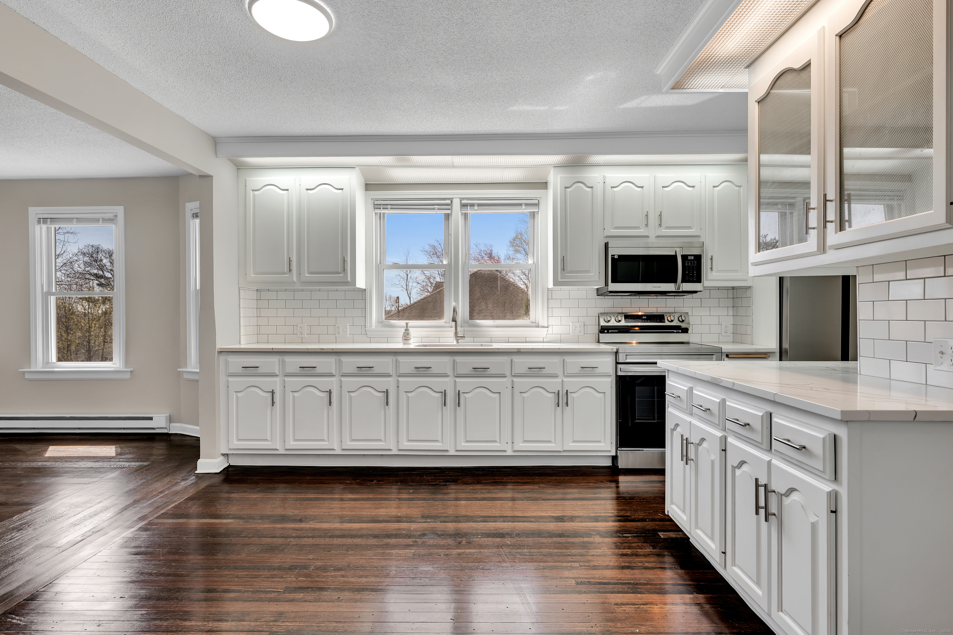 1 Essex Place